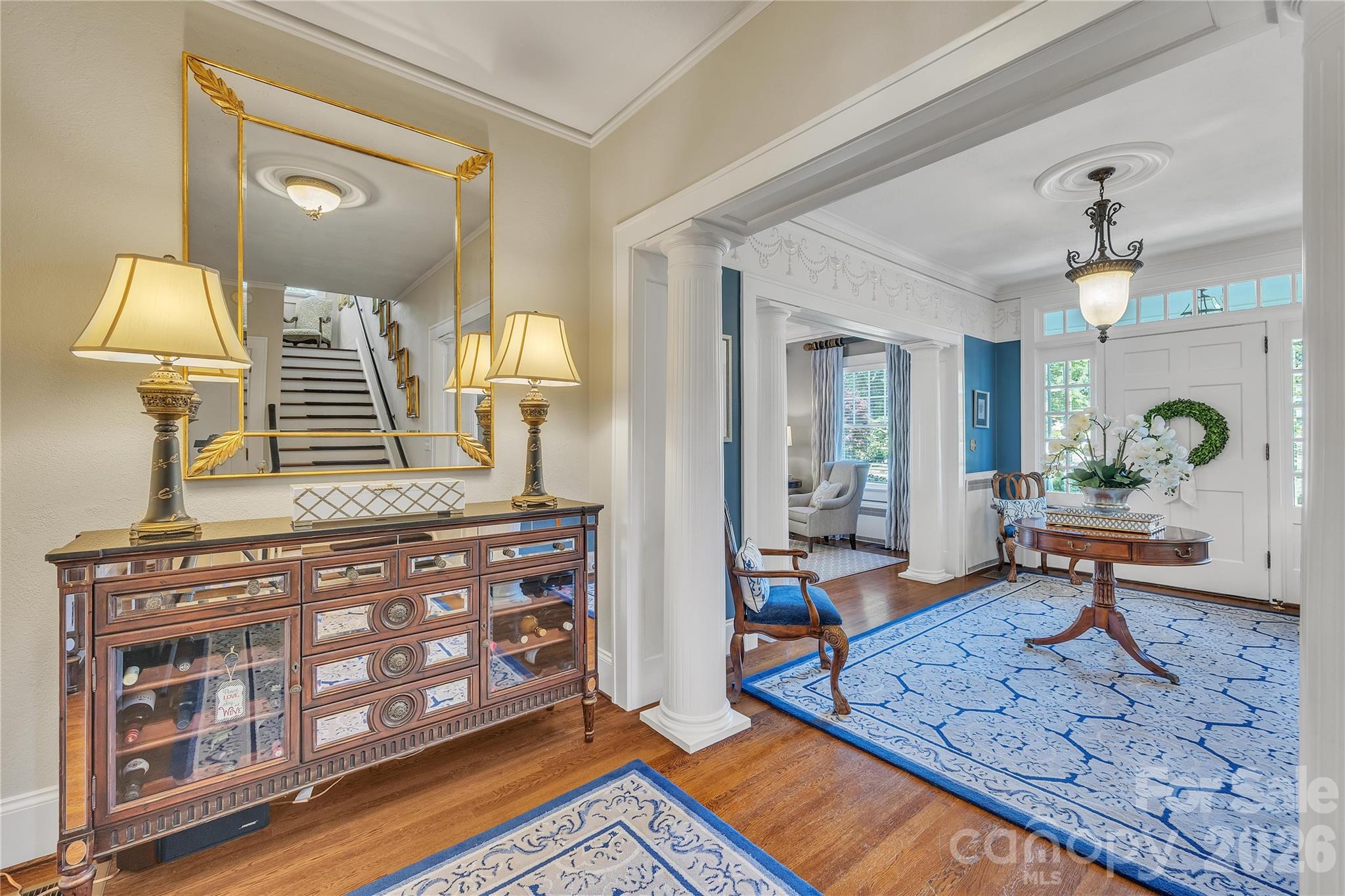128 W Colonial Drive — Salisbury
