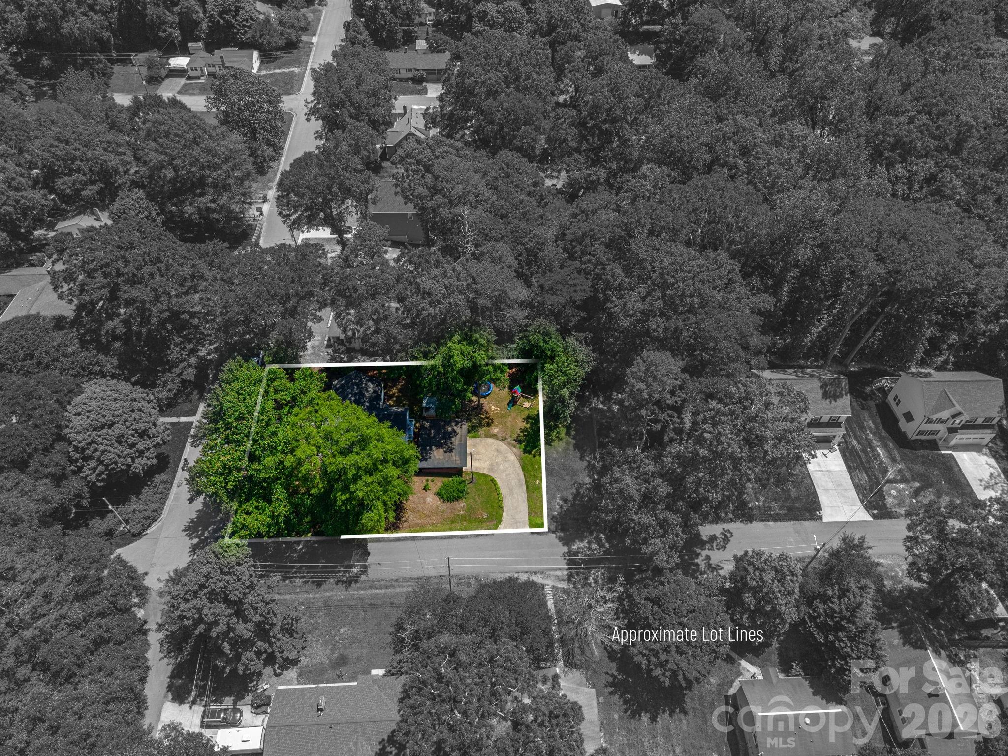 823 N Laurel Street — Lincolnton