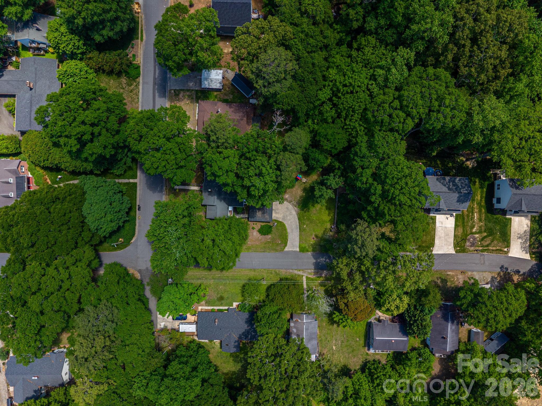 823 N Laurel Street — Lincolnton