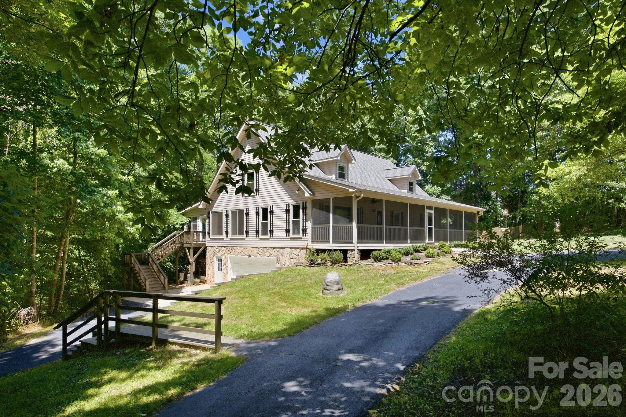 195 Azalea Road — Mooresville