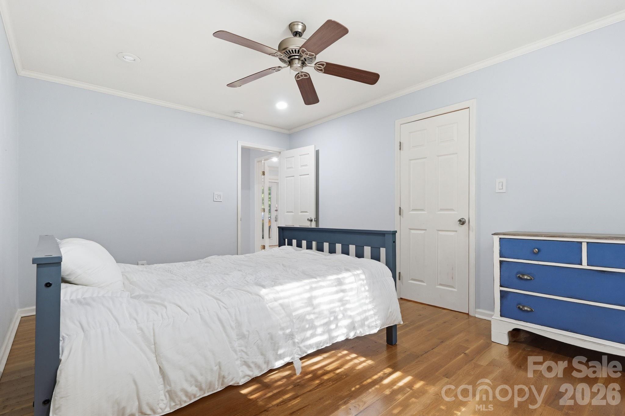 5347 Haney Road — York