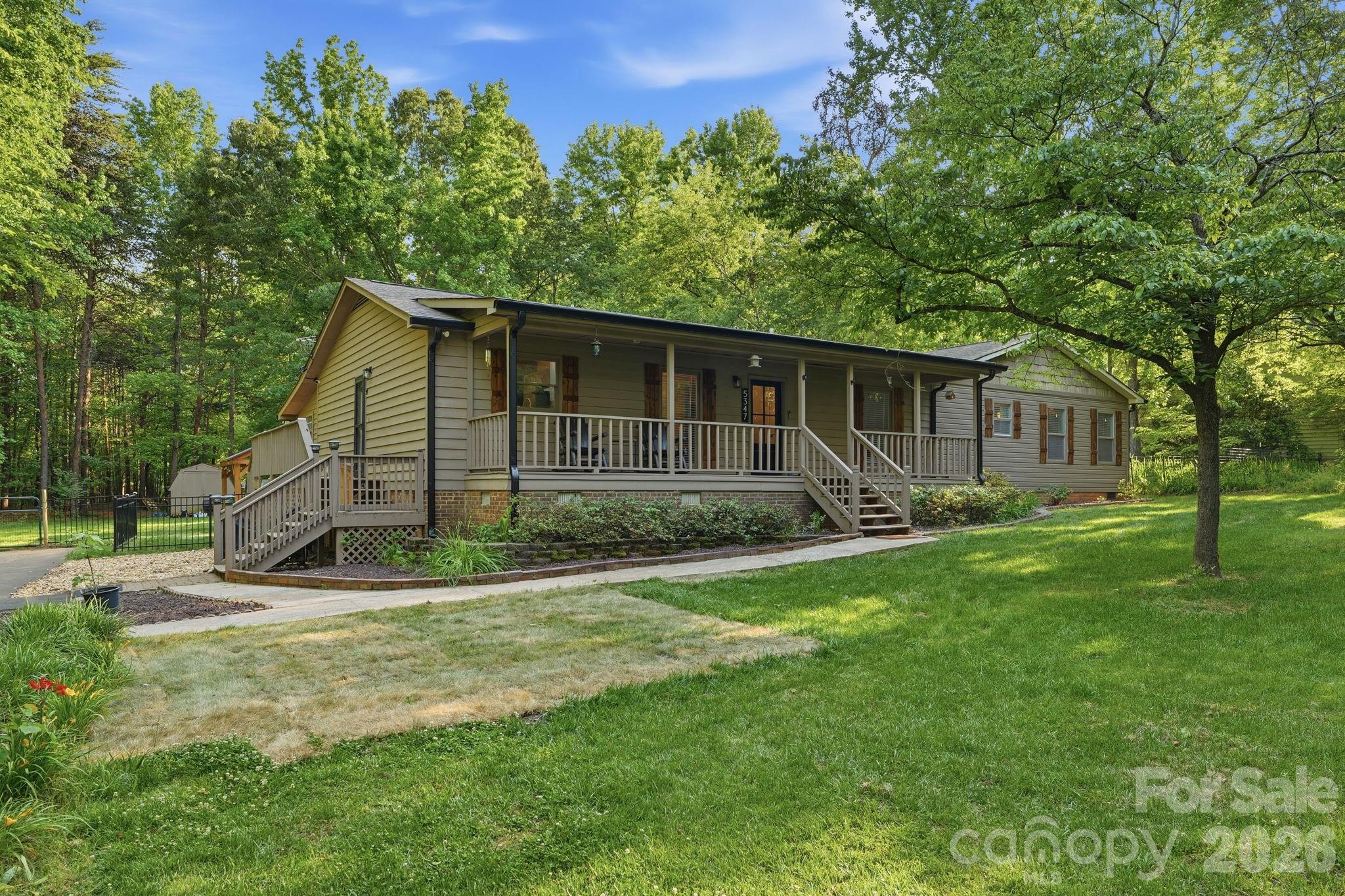 5347 Haney Road — York