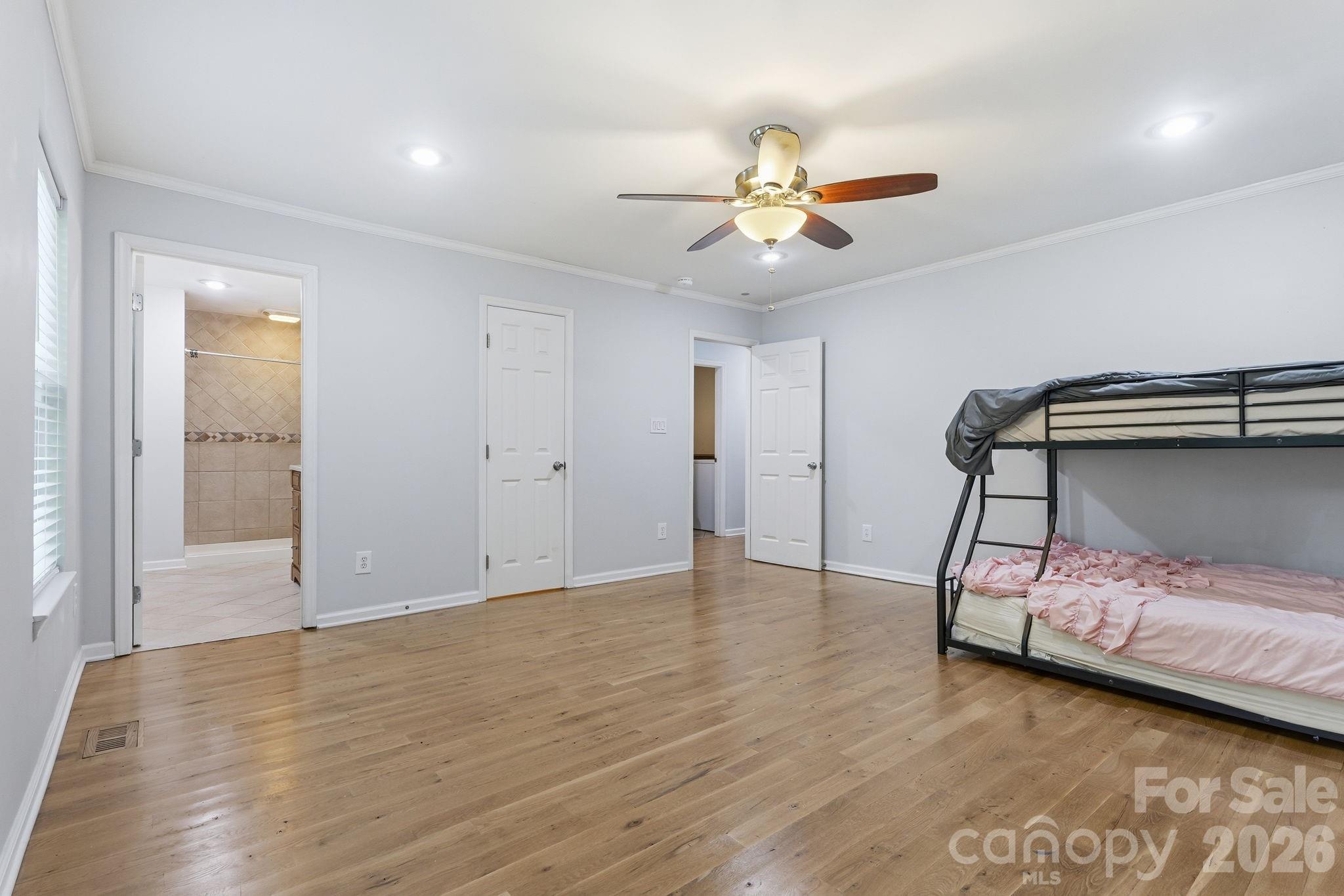 5347 Haney Road — York