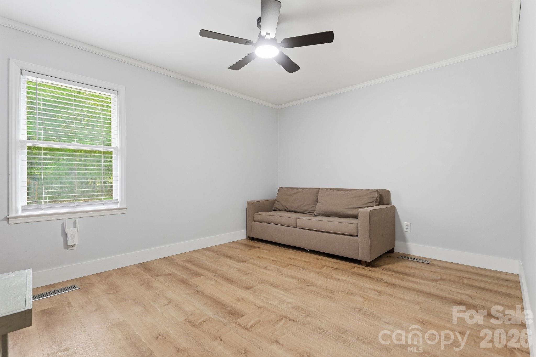 5347 Haney Road — York