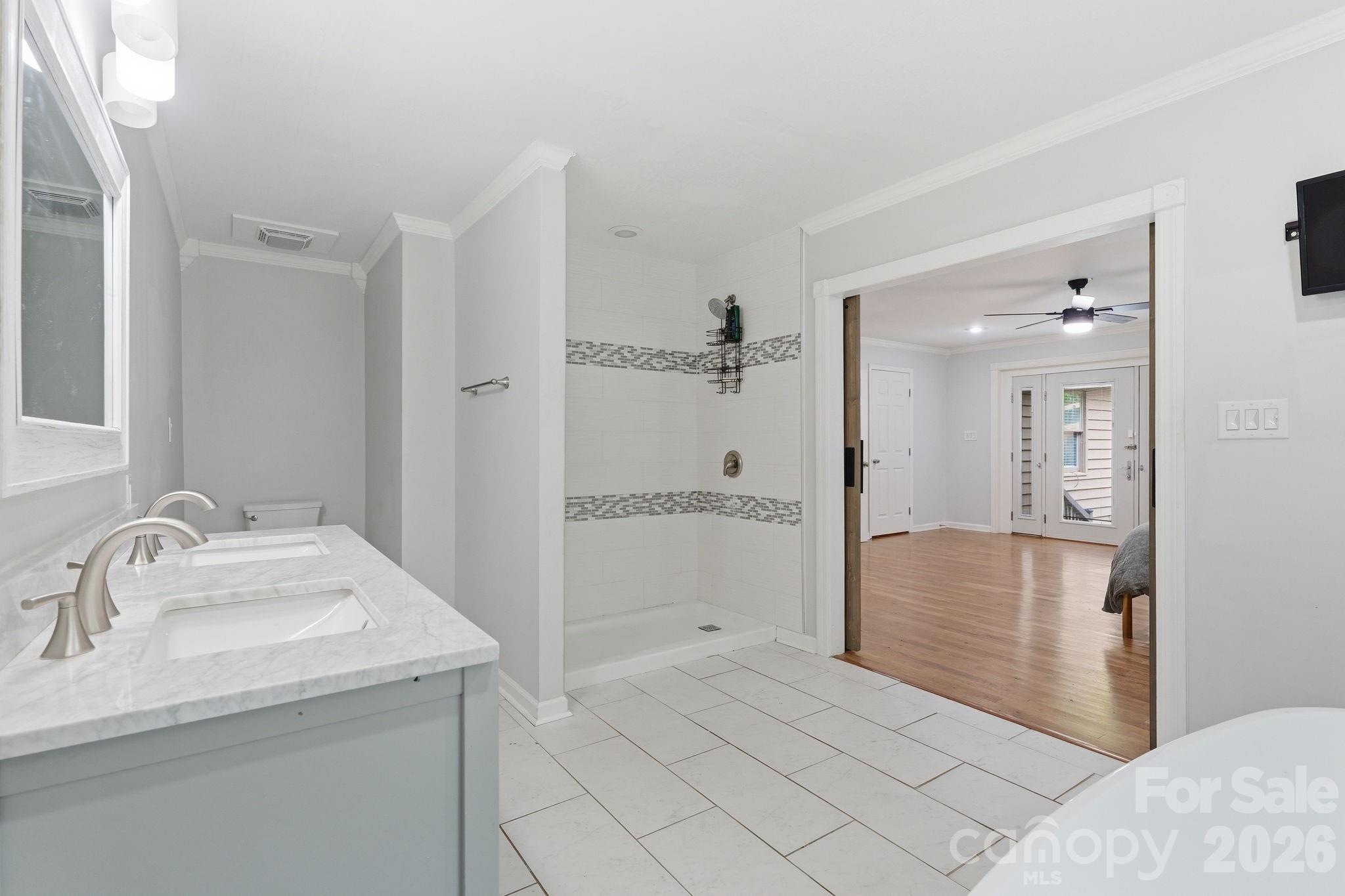5347 Haney Road — York