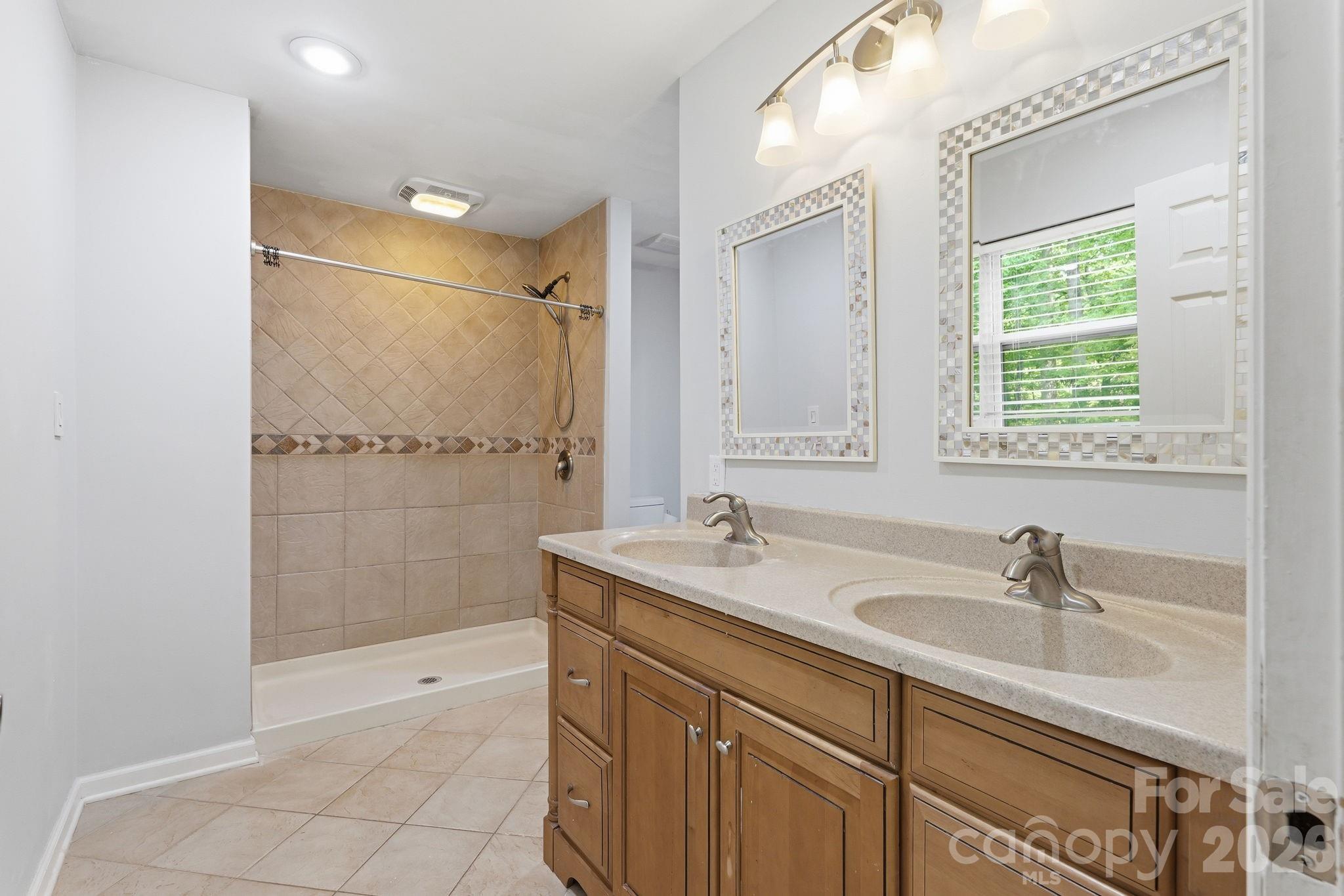 5347 Haney Road — York