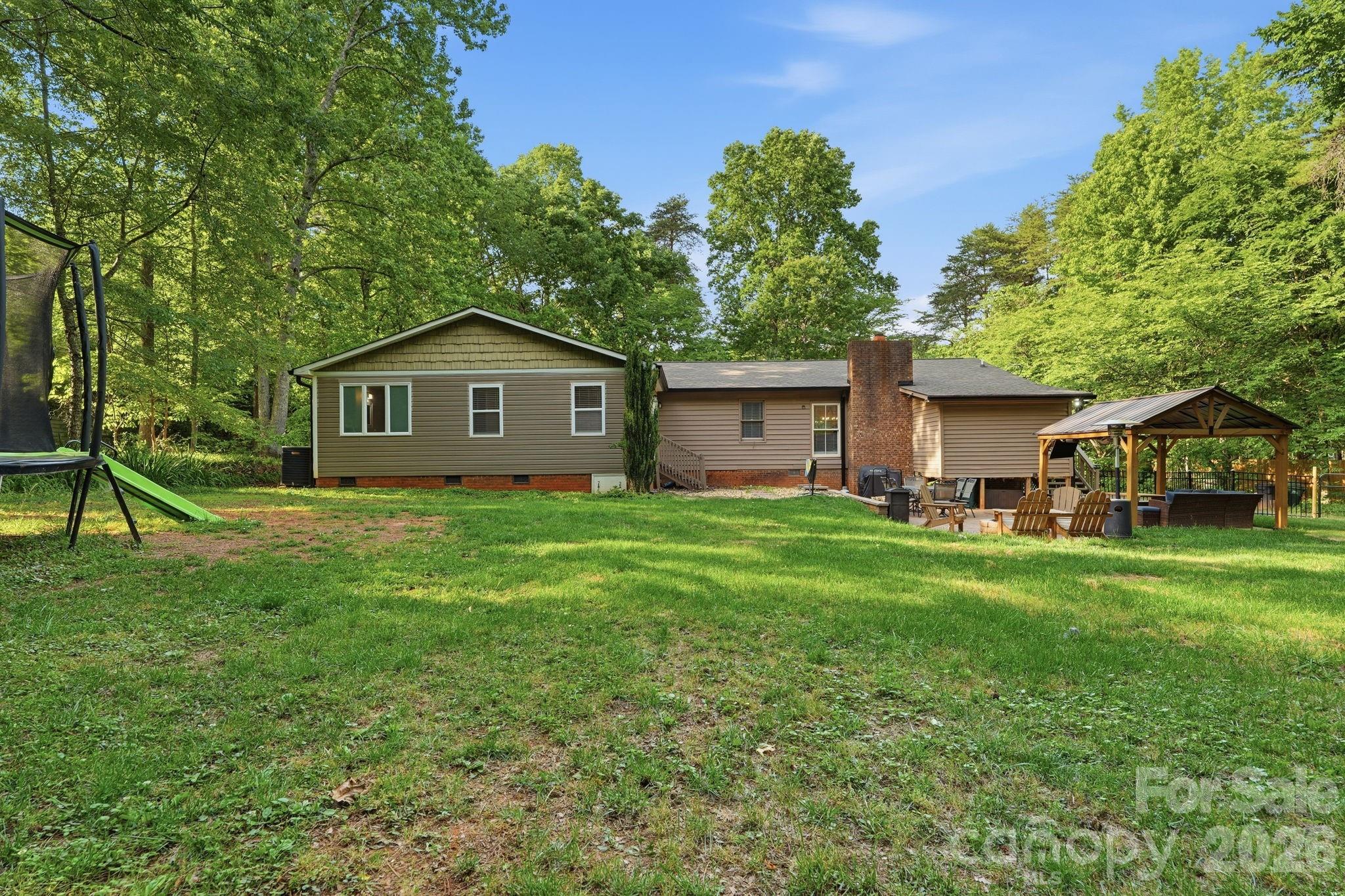 5347 Haney Road — York