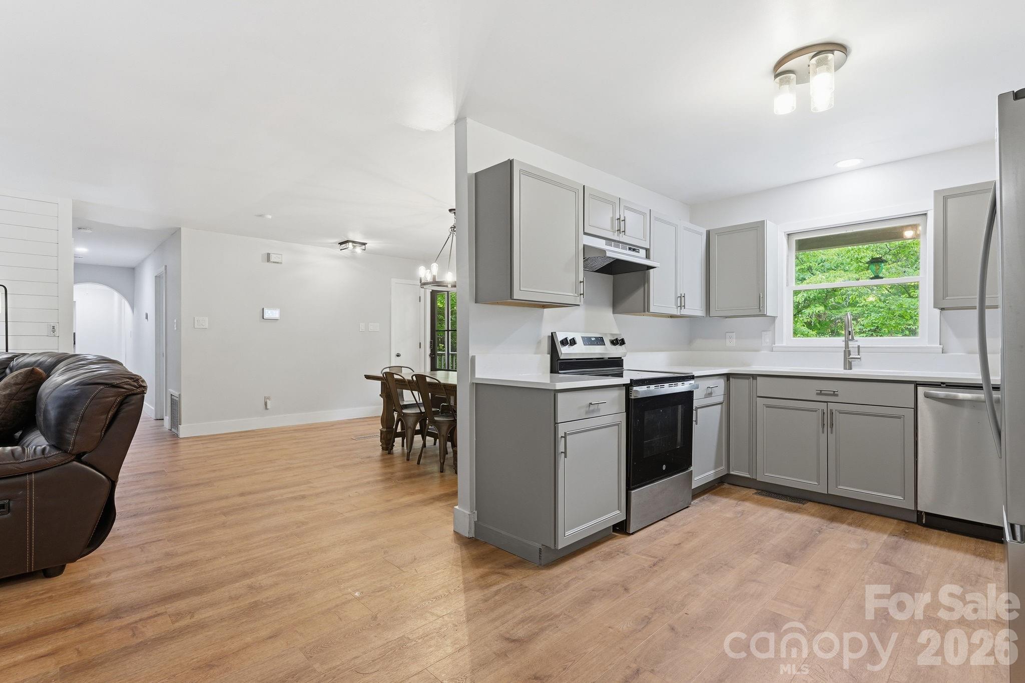 5347 Haney Road — York