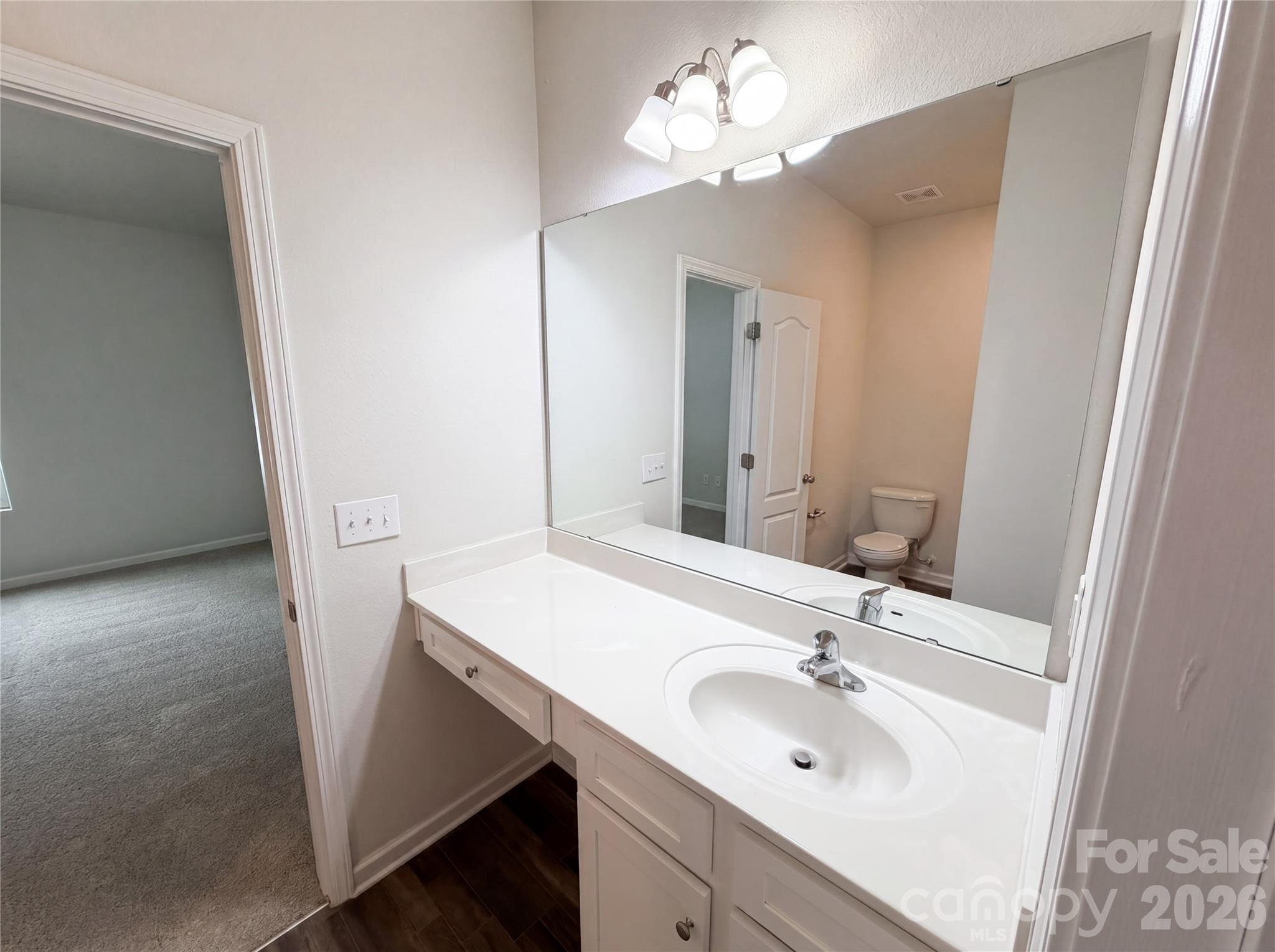 7336 Amberly Hills Road — Charlotte
