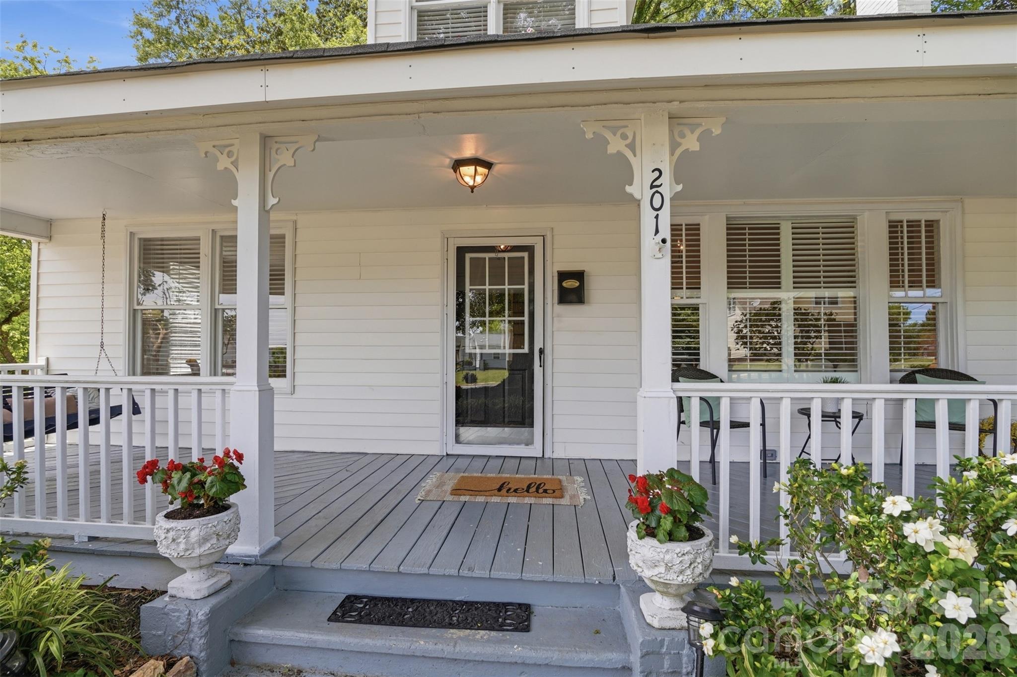 201 Smith Street — Clover