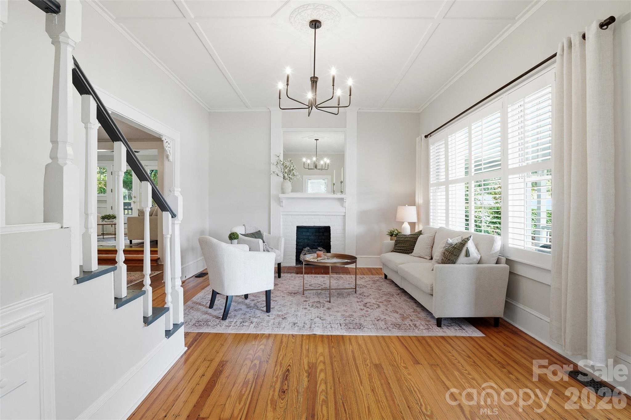 201 Smith Street — Clover