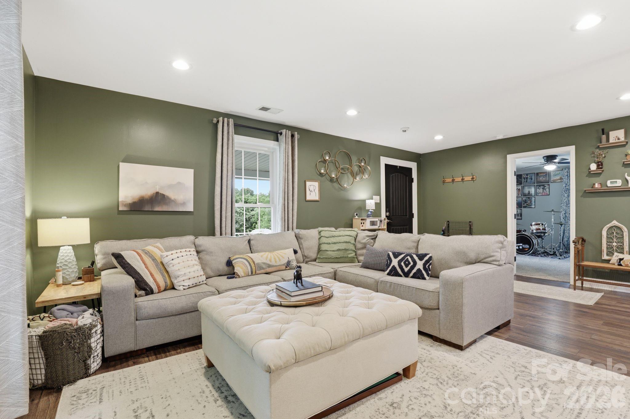 92 NW Meadow Avenue NE — Concord