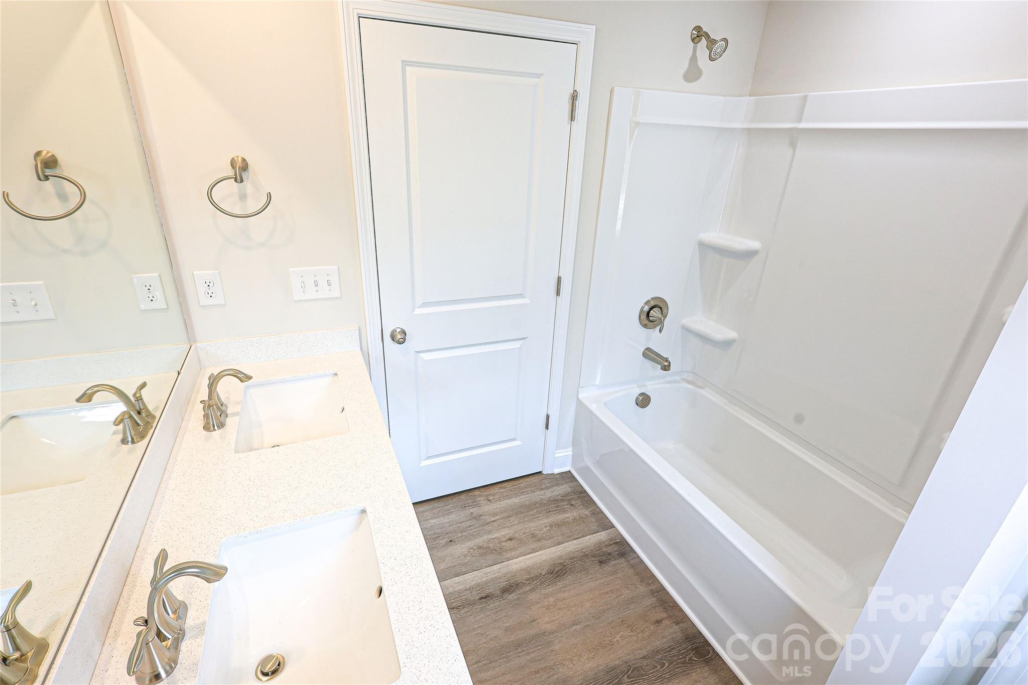 5003 Twin River Drive — Denver