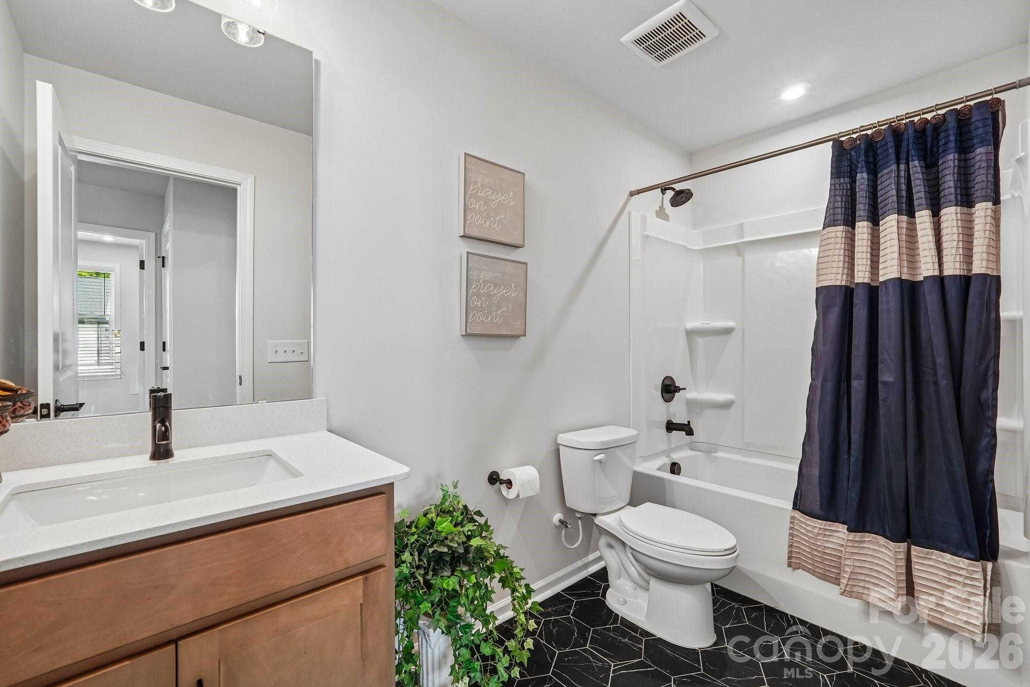 8137 Franklin Trail Street — Charlotte