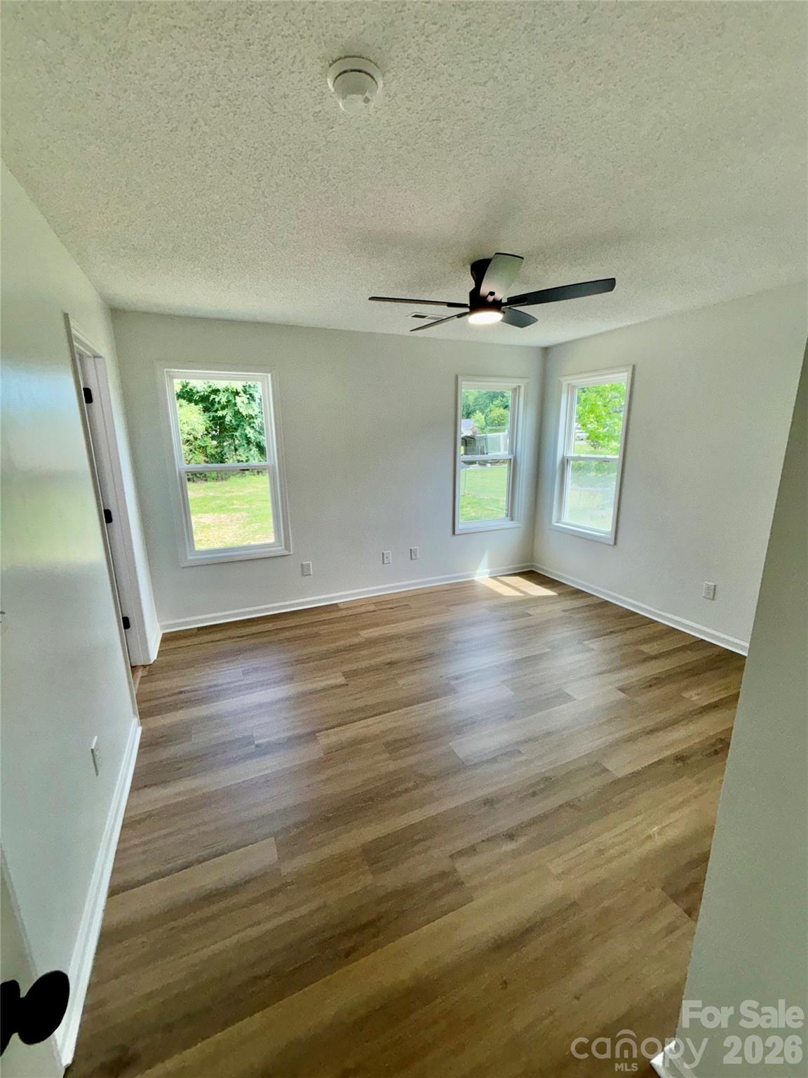 1002 Crescent Way — Wingate