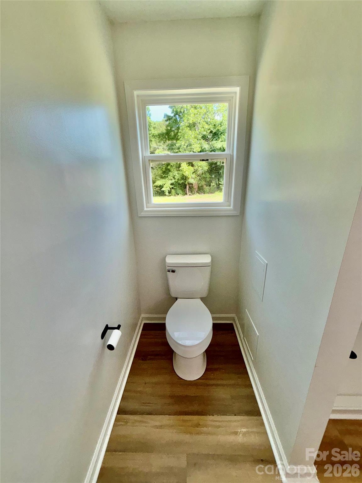 1002 Crescent Way — Wingate