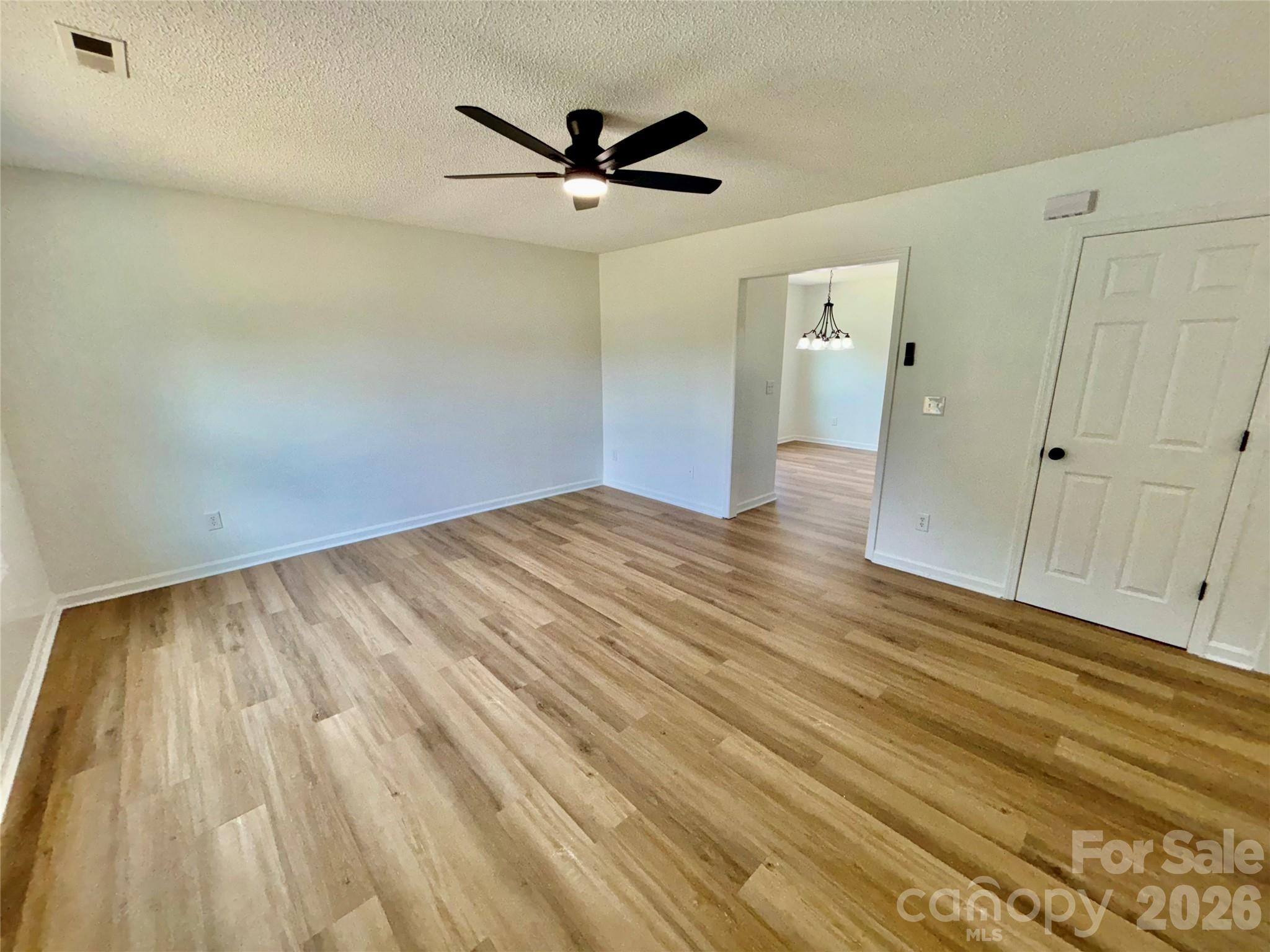 1002 Crescent Way — Wingate