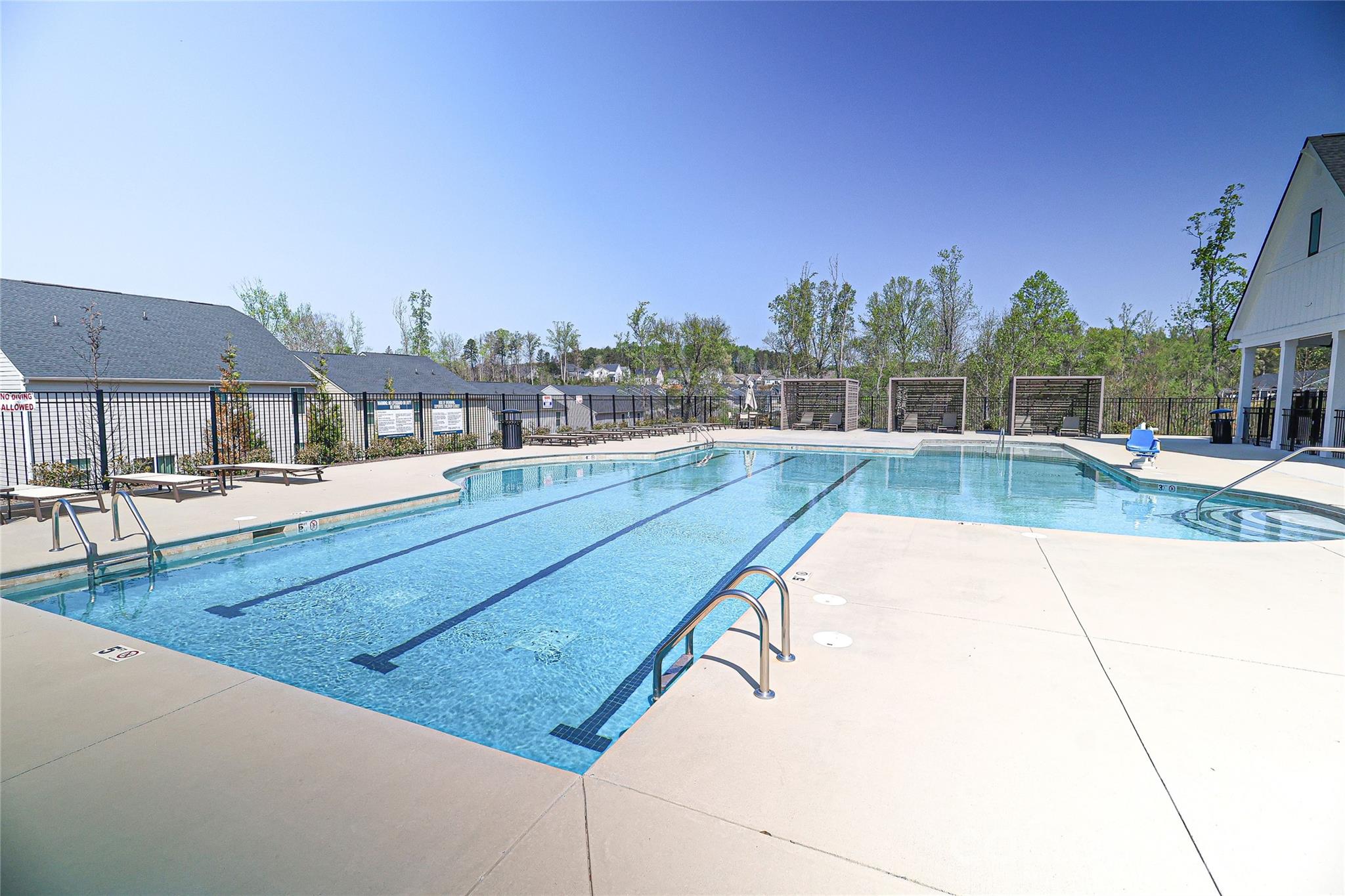4999 Twin River Drive — Denver
