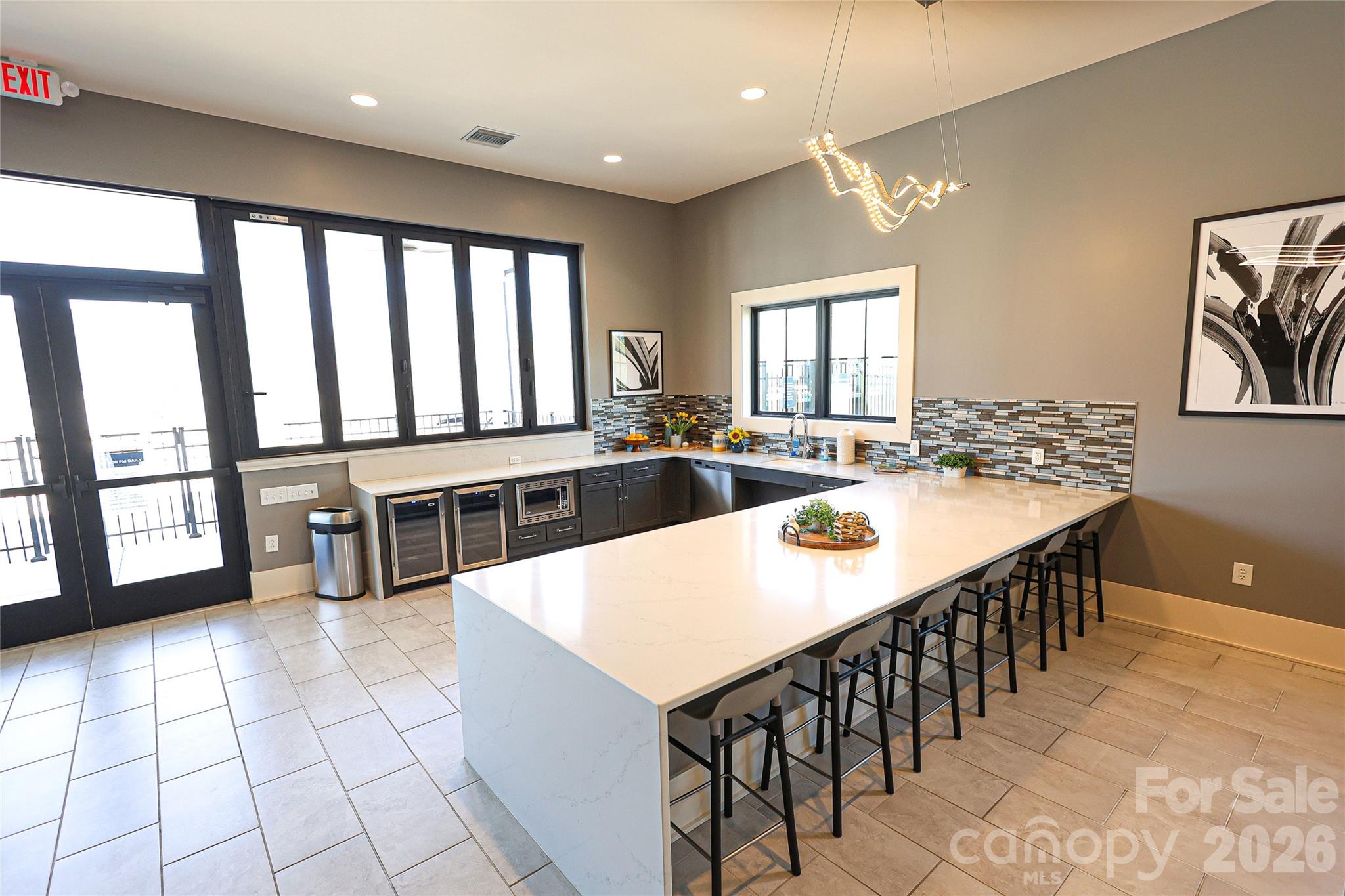 4999 Twin River Drive — Denver
