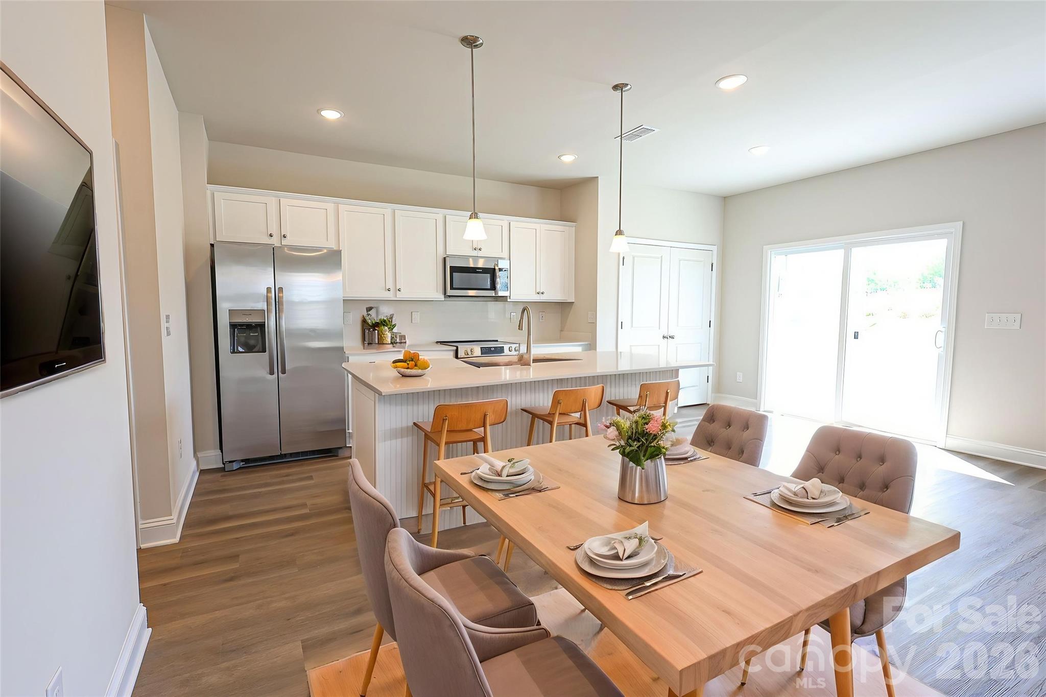 4999 Twin River Drive — Denver