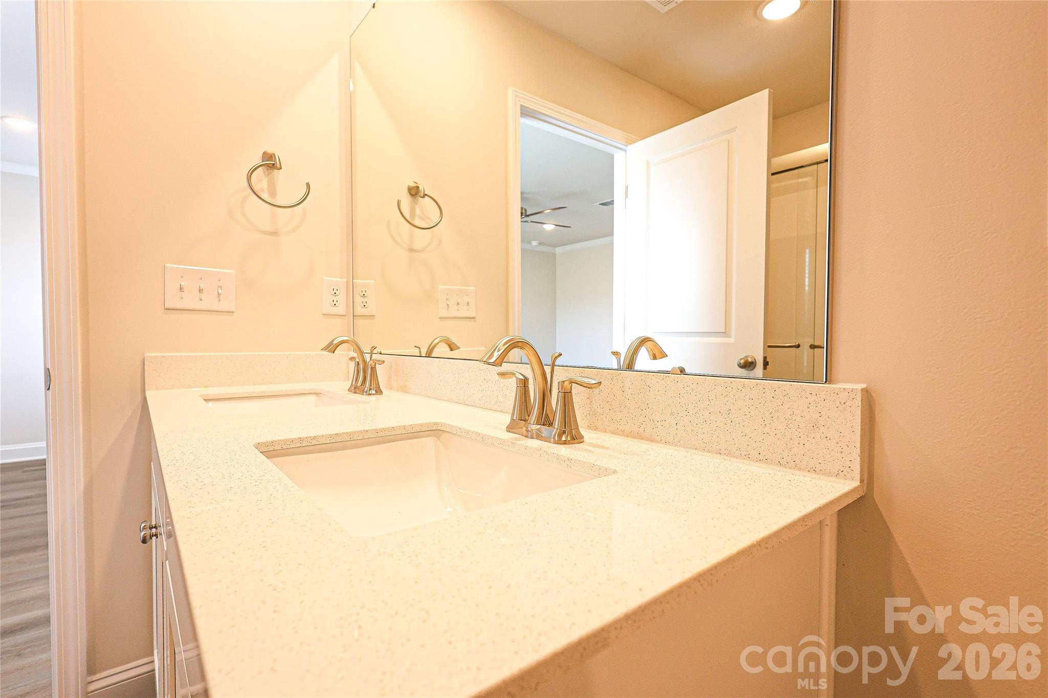 4999 Twin River Drive — Denver