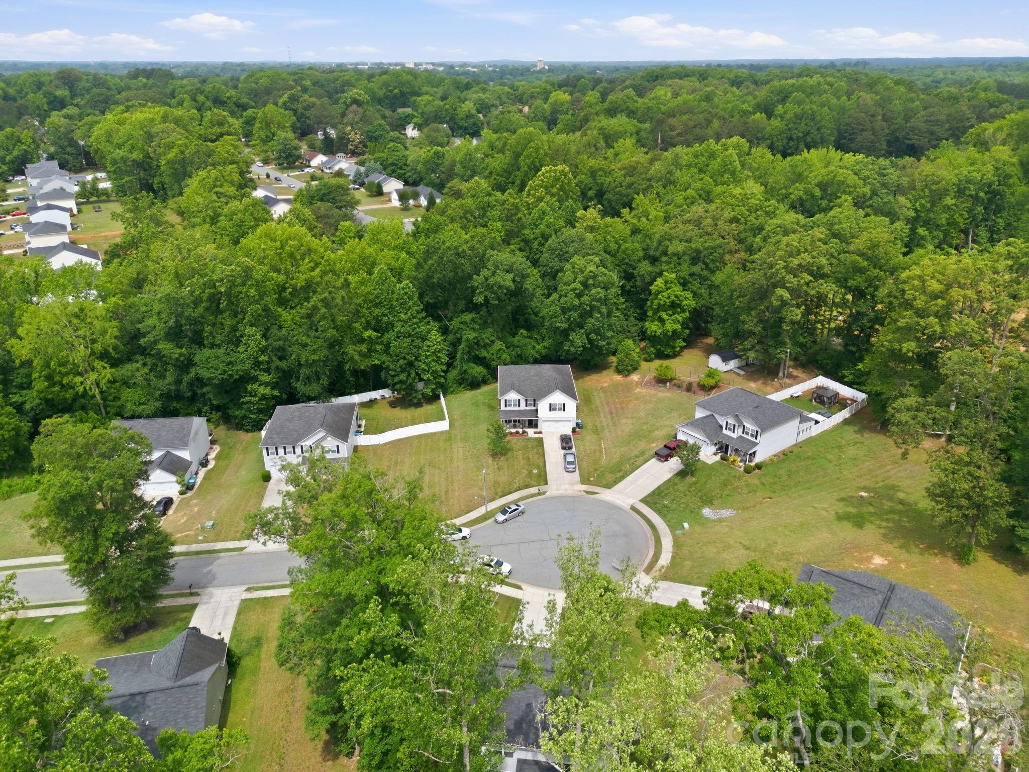310 Askin Lane — Salisbury