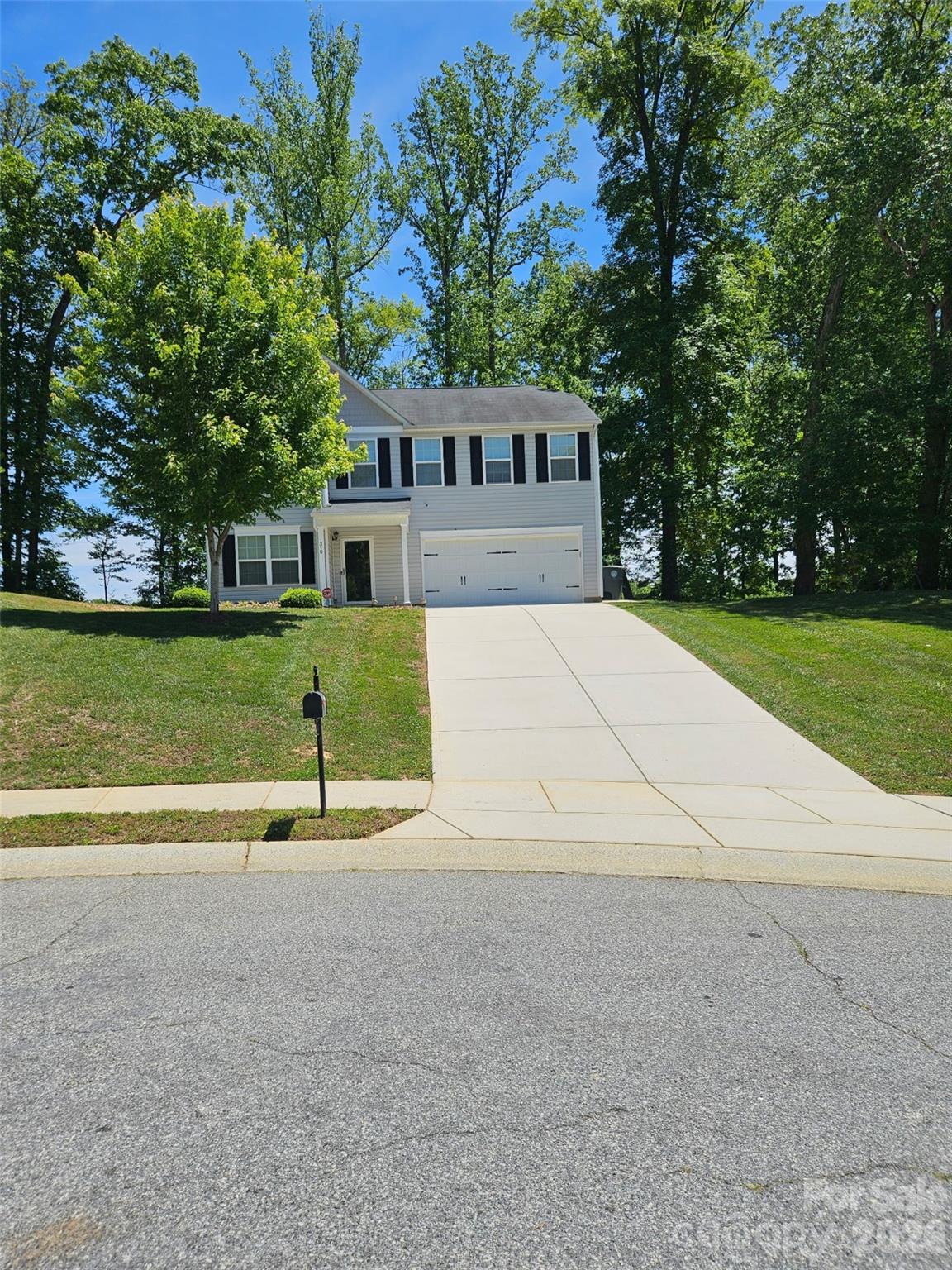 310 Askin Lane — Salisbury