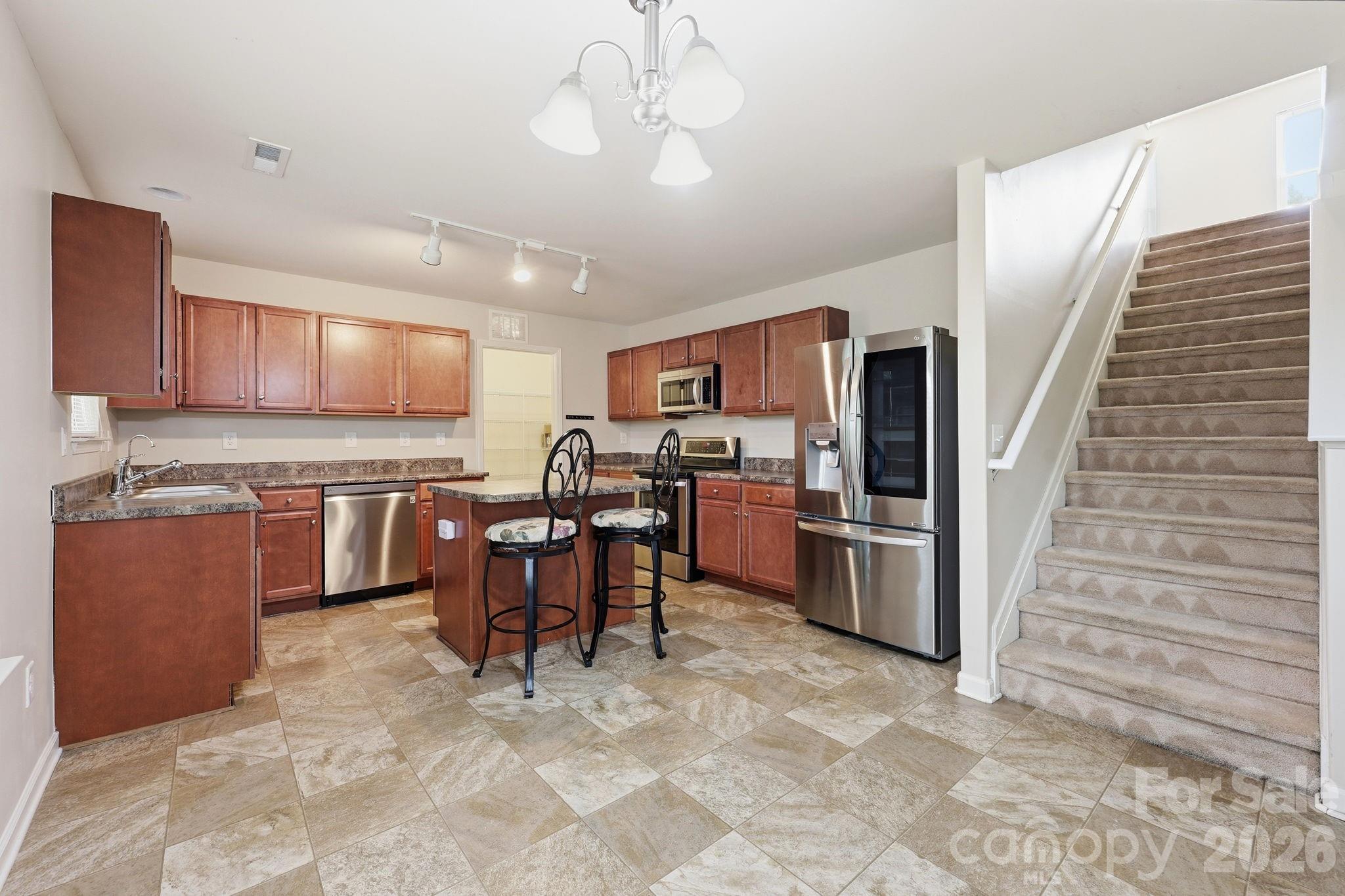 310 Askin Lane — Salisbury