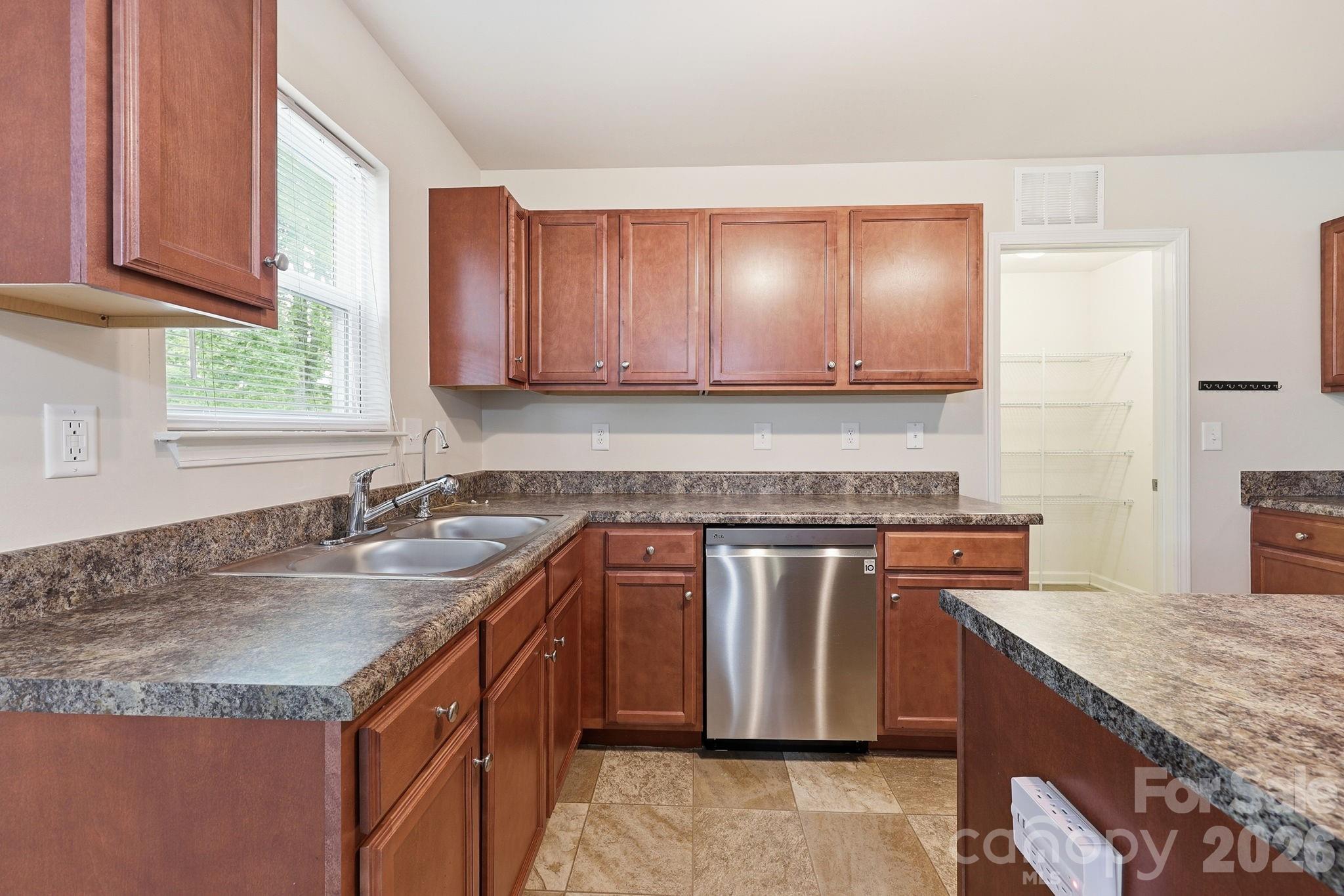 310 Askin Lane — Salisbury