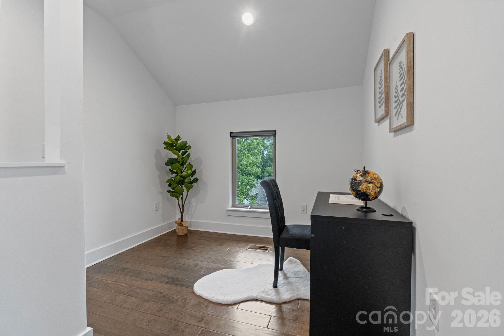 1500 Kenilworth Avenue — Charlotte