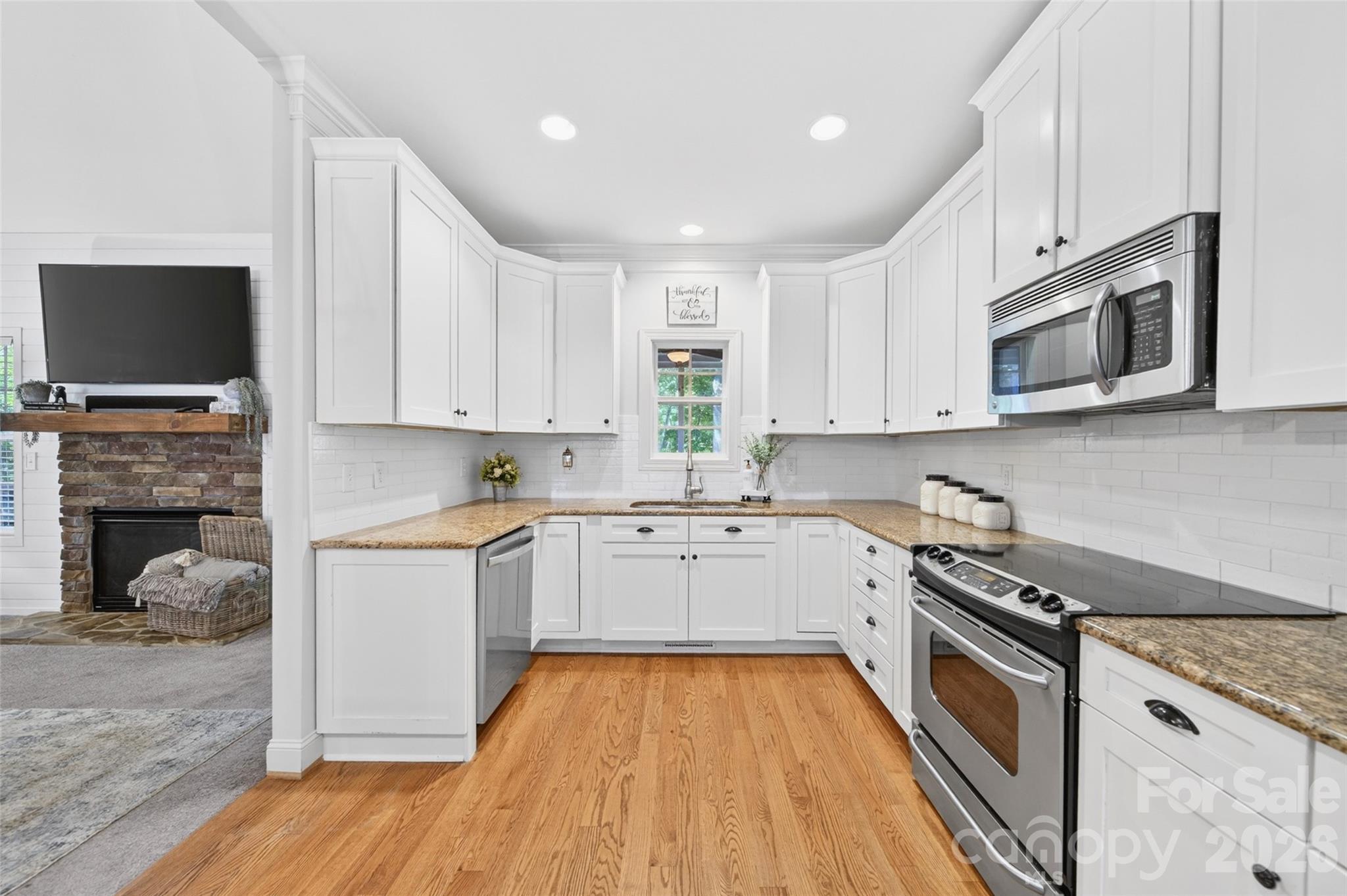 3507 Savannah Way — Monroe