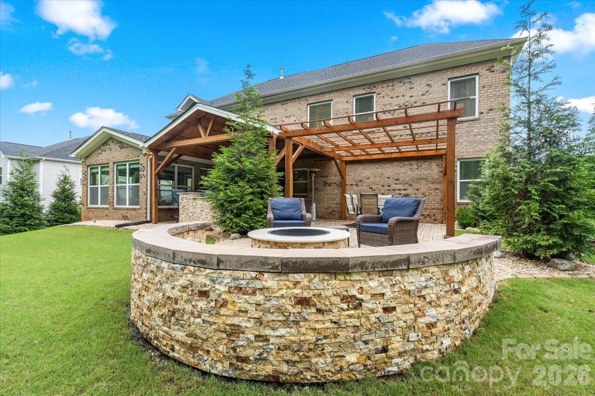 8817 Auburn Whisper Lane — Mint Hill