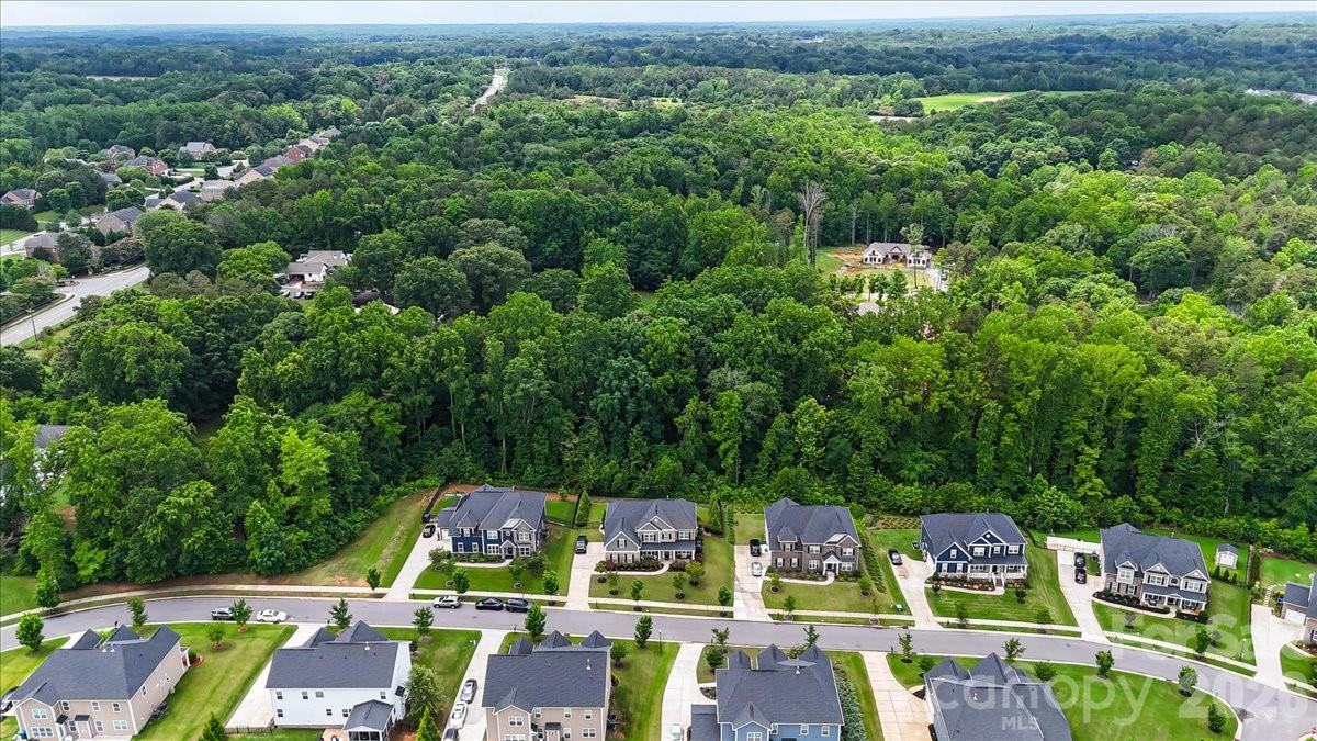 8817 Auburn Whisper Lane — Mint Hill