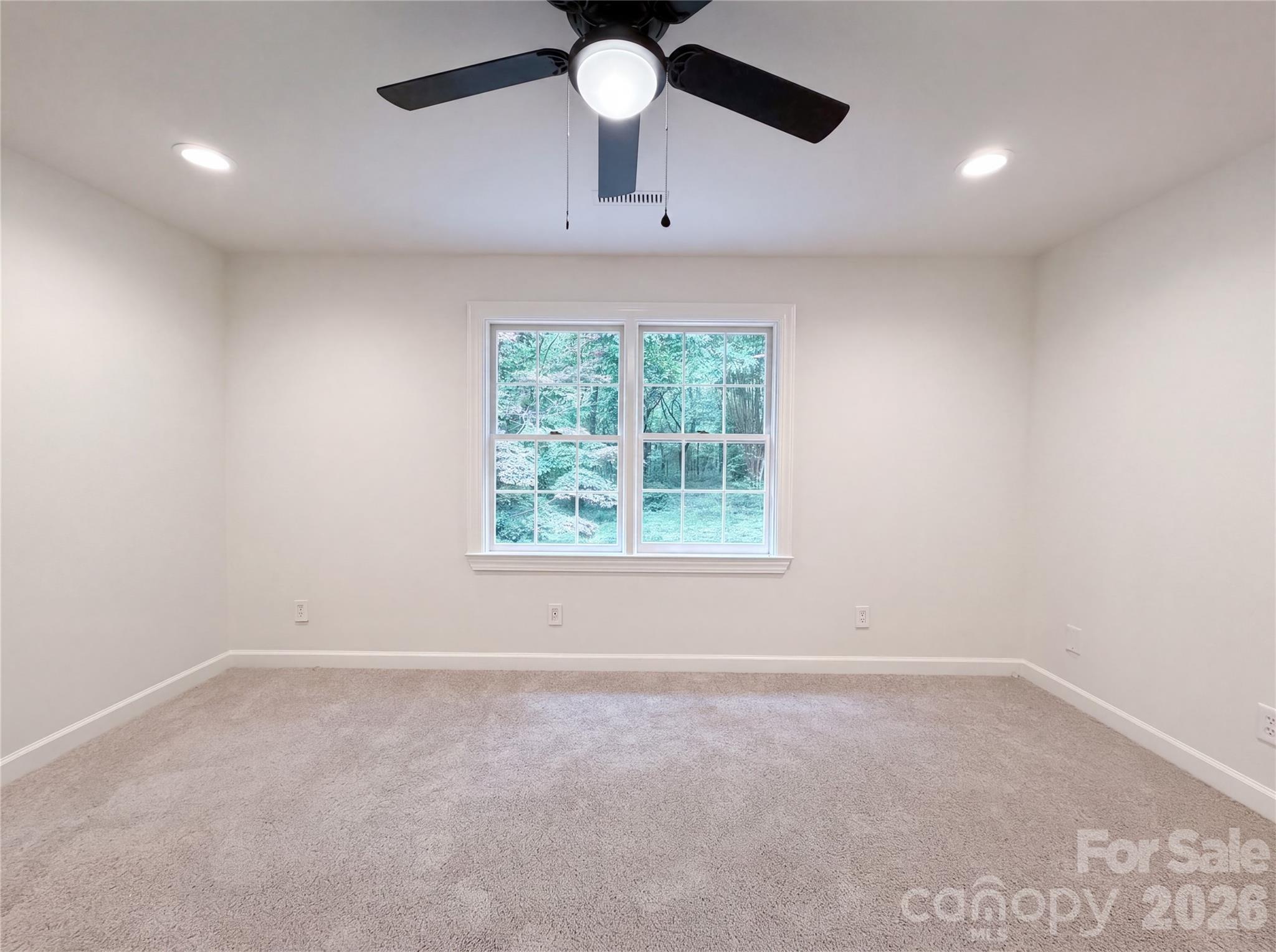 318 Valley Stream Road — Statesville