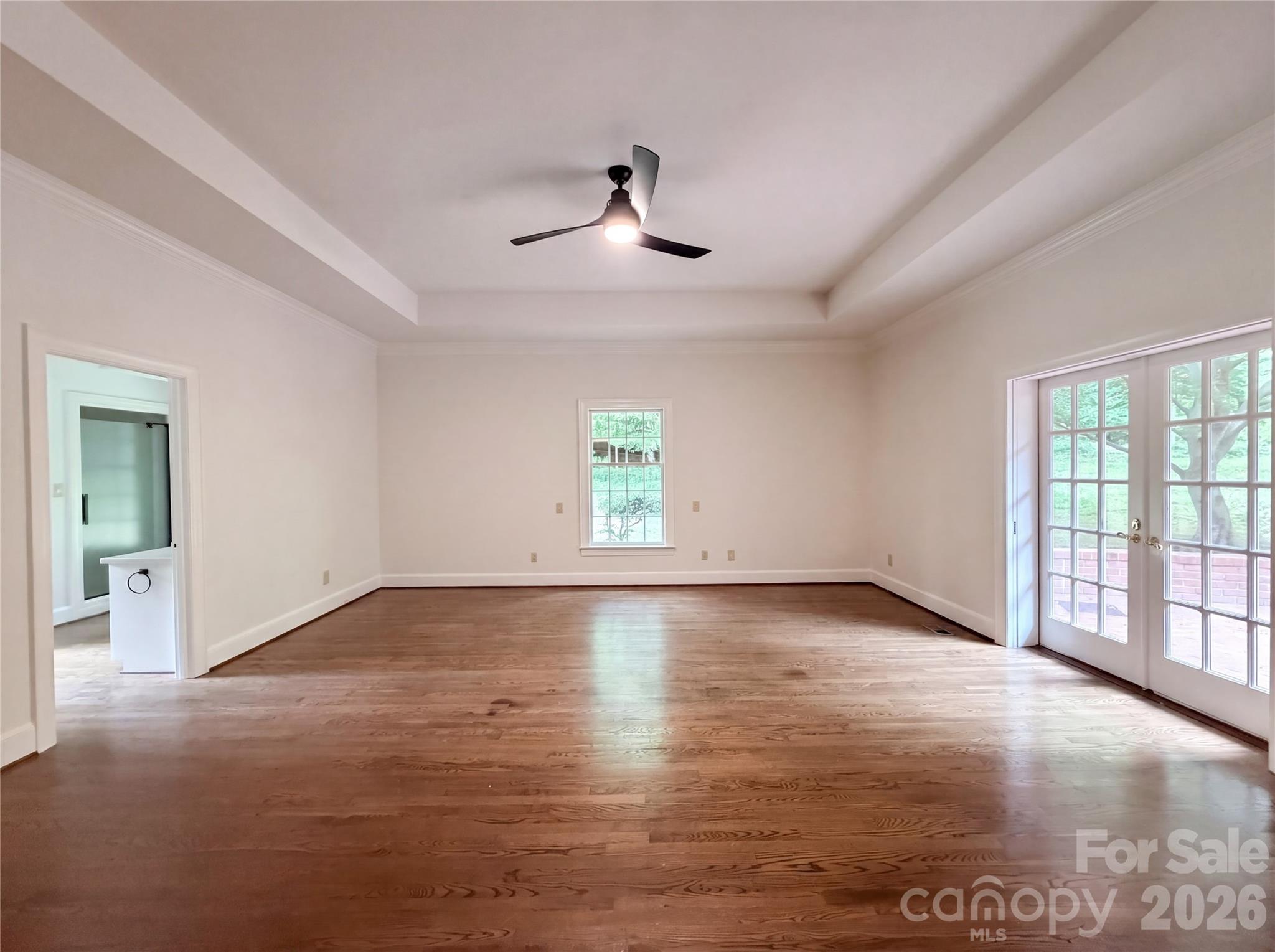 318 Valley Stream Road — Statesville