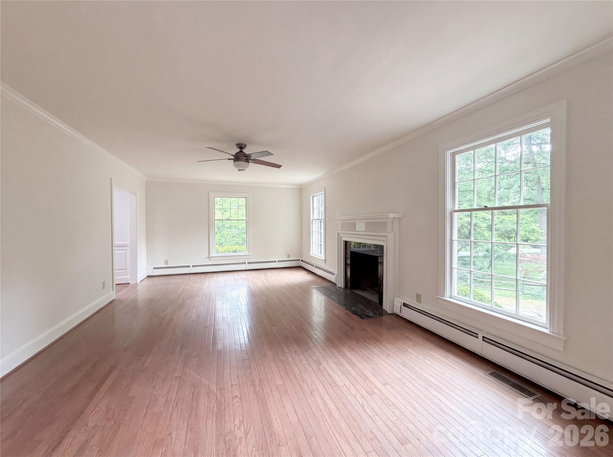 318 Valley Stream Road — Statesville