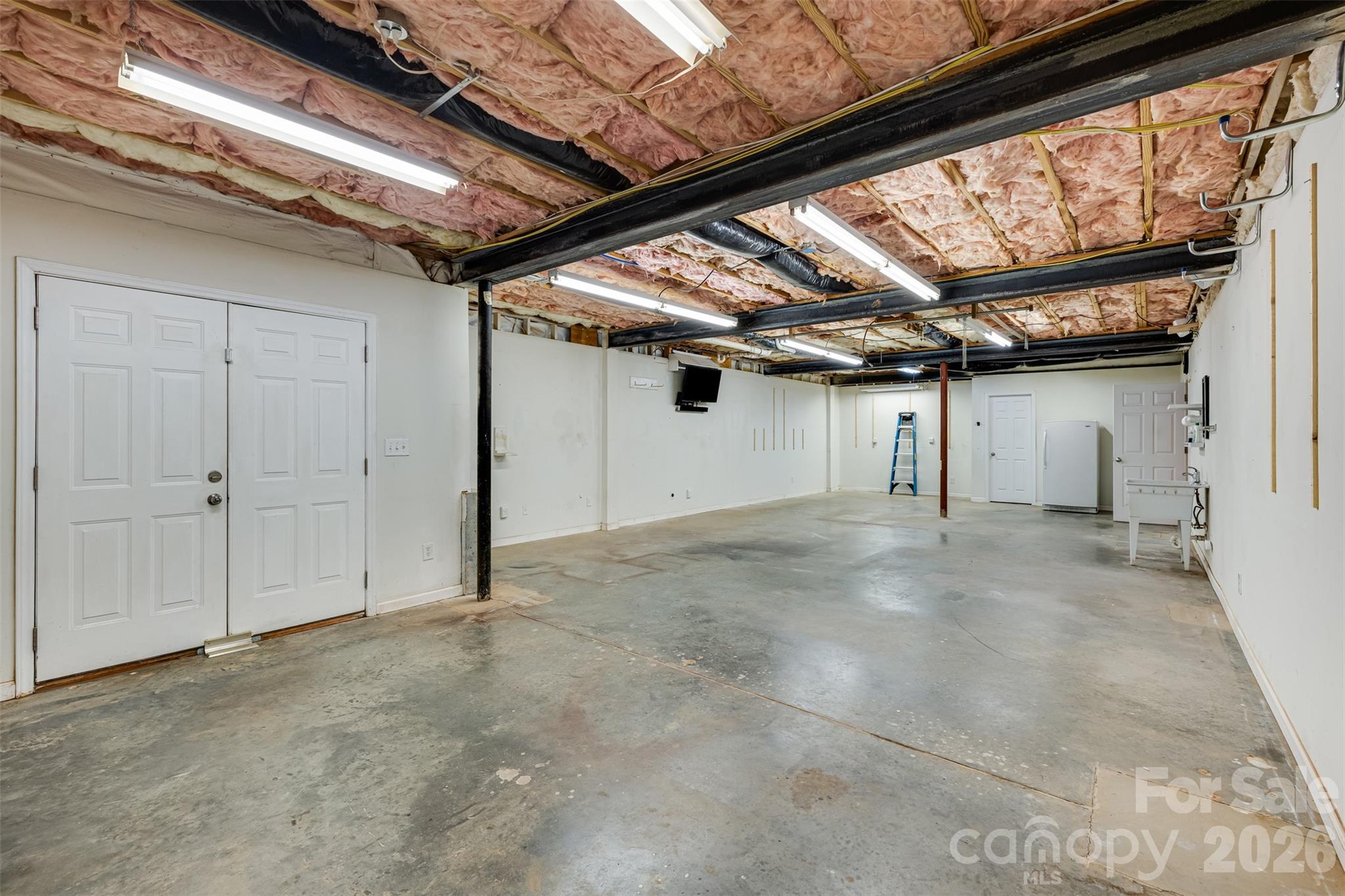 101 Woodwinds Drive — Mount Holly