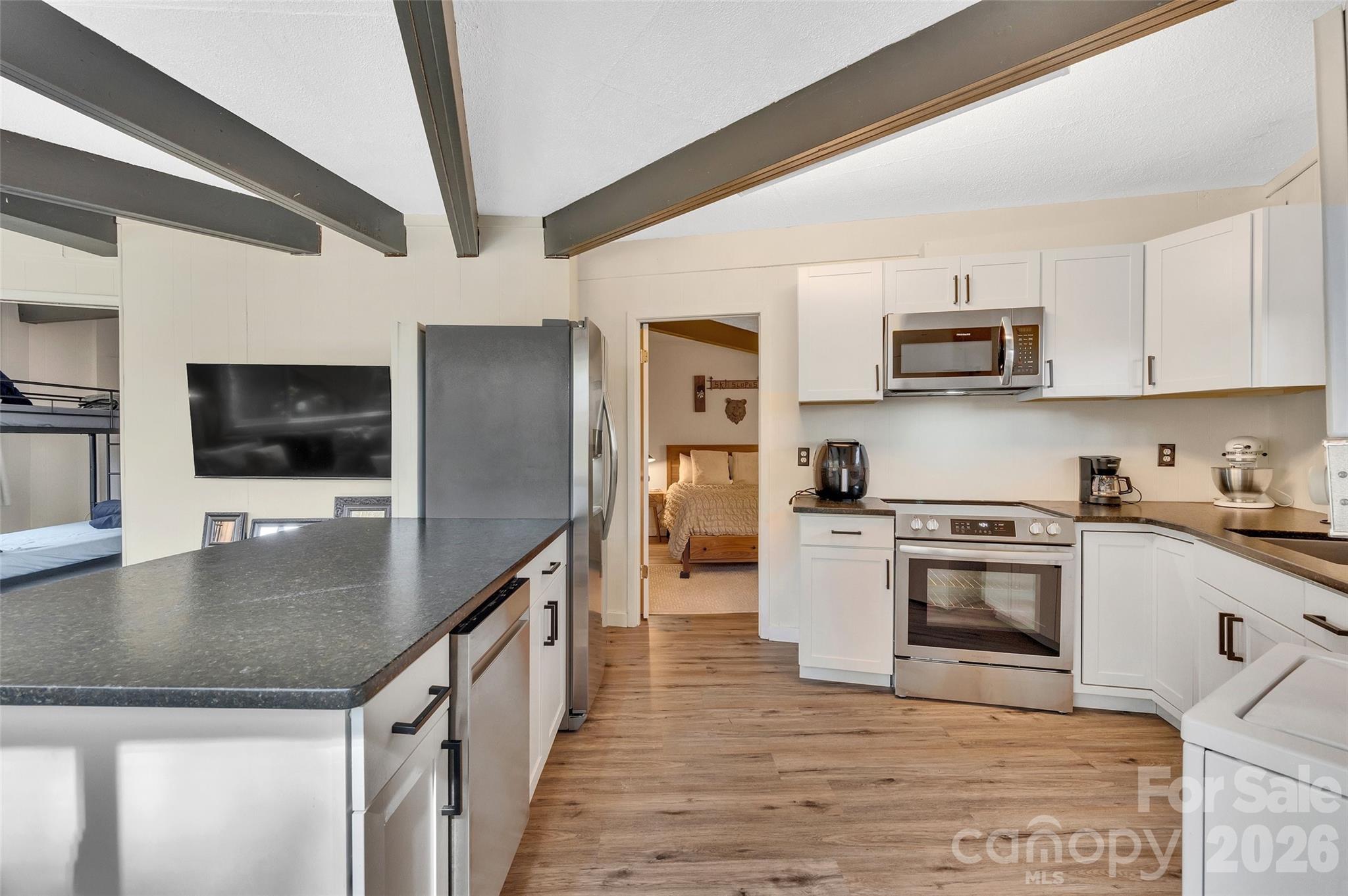 109 Beechwood Lane — Beech Mountain