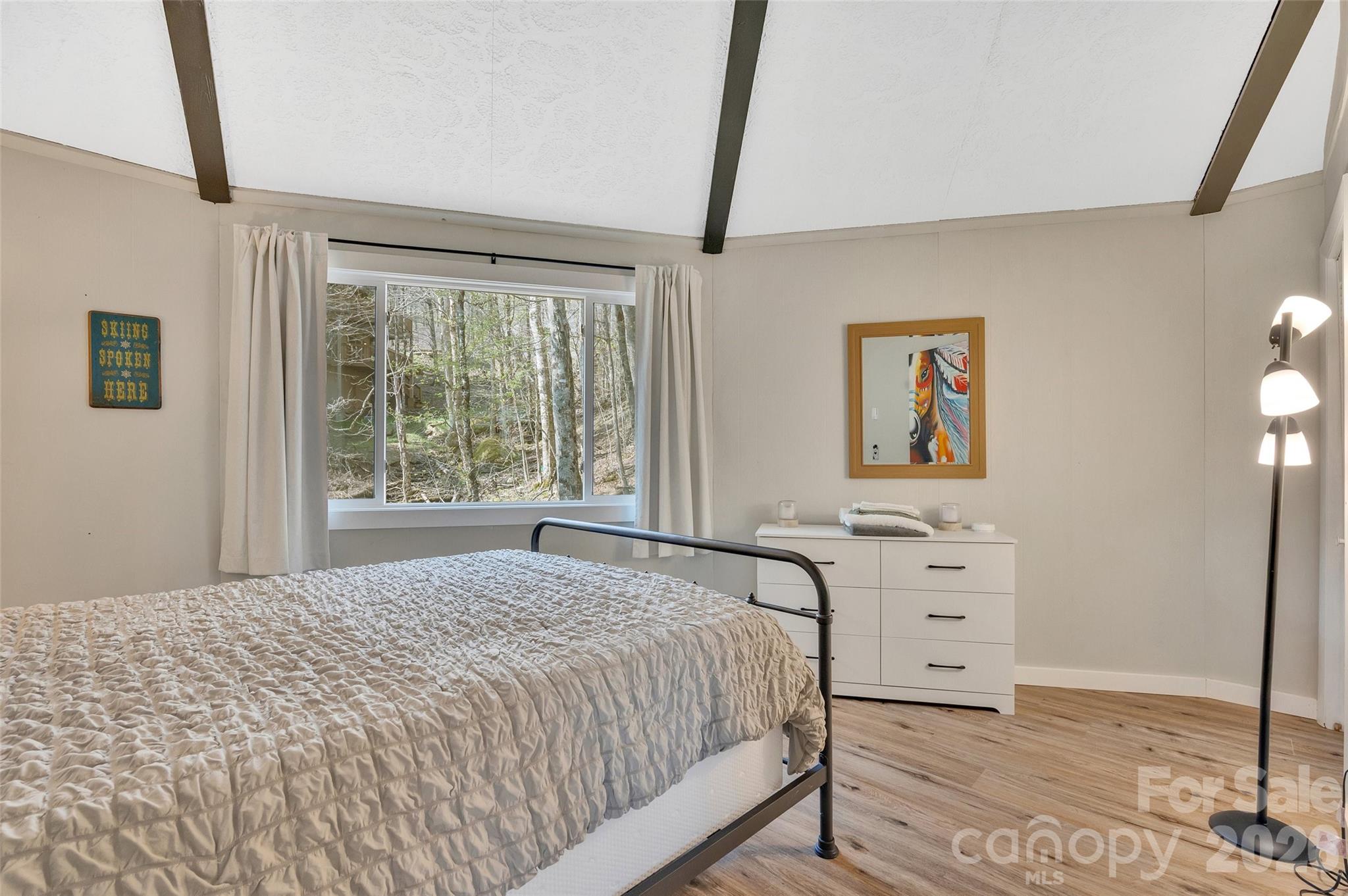 109 Beechwood Lane — Beech Mountain