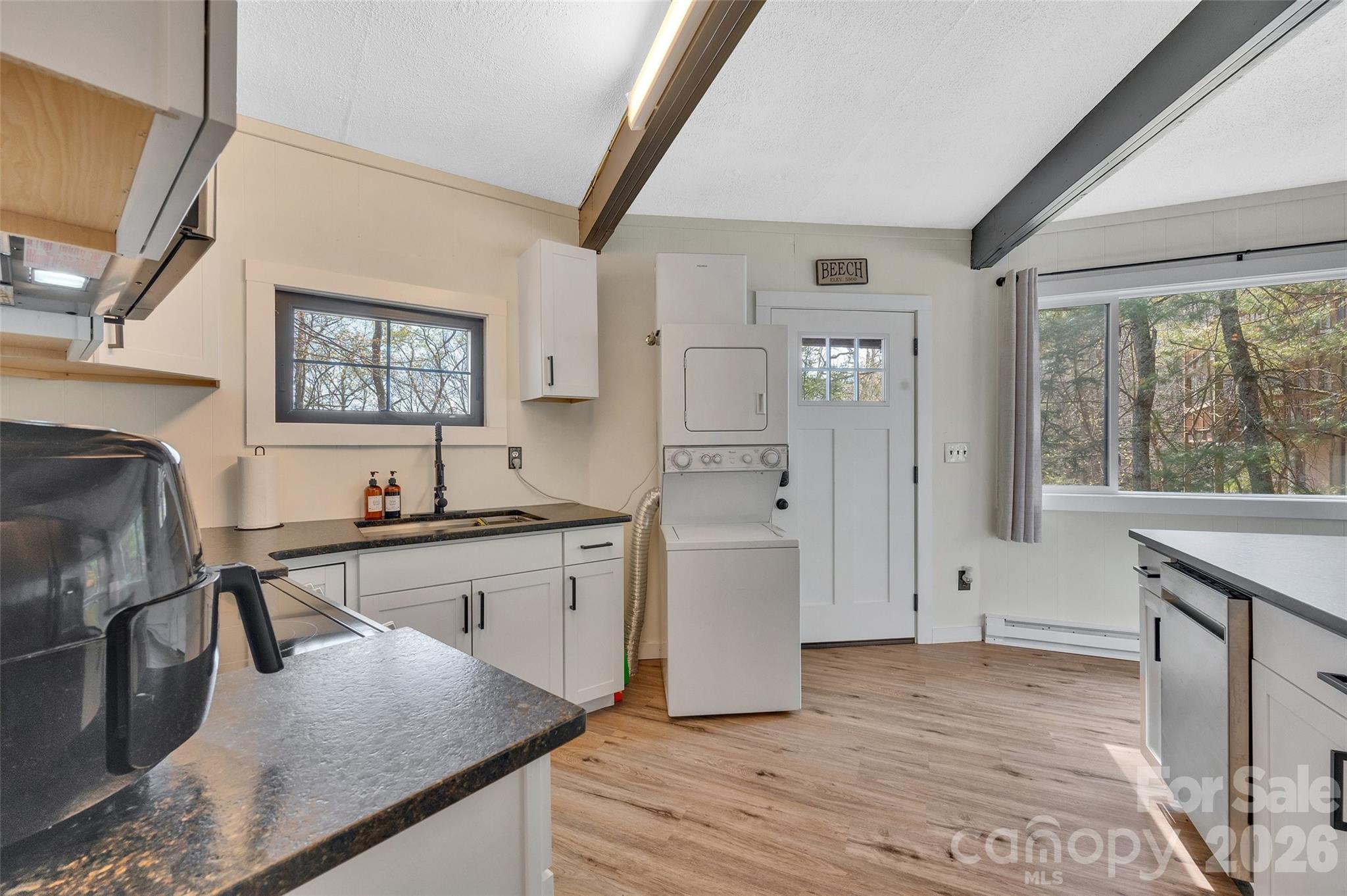 109 Beechwood Lane — Beech Mountain