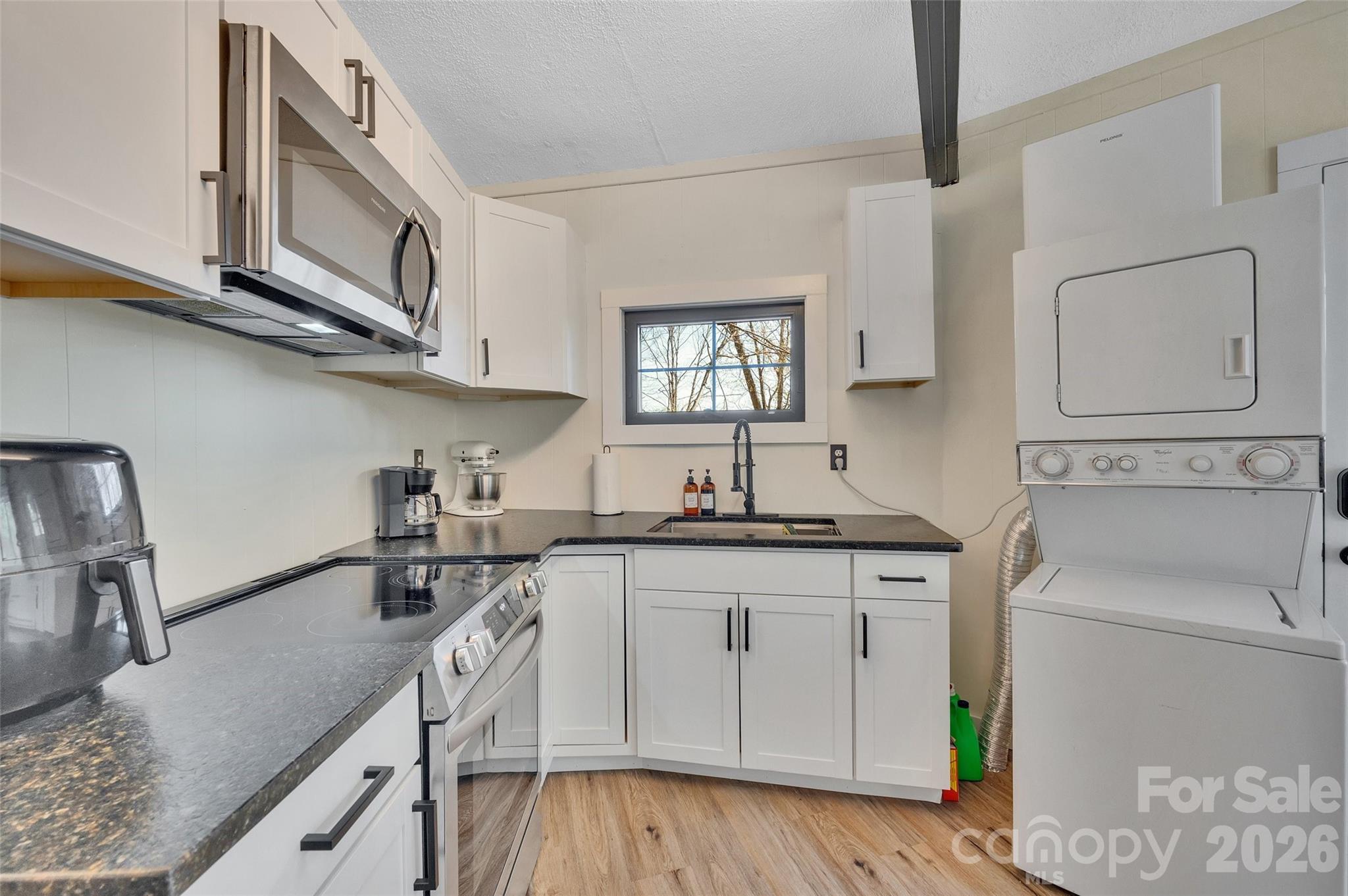 109 Beechwood Lane — Beech Mountain