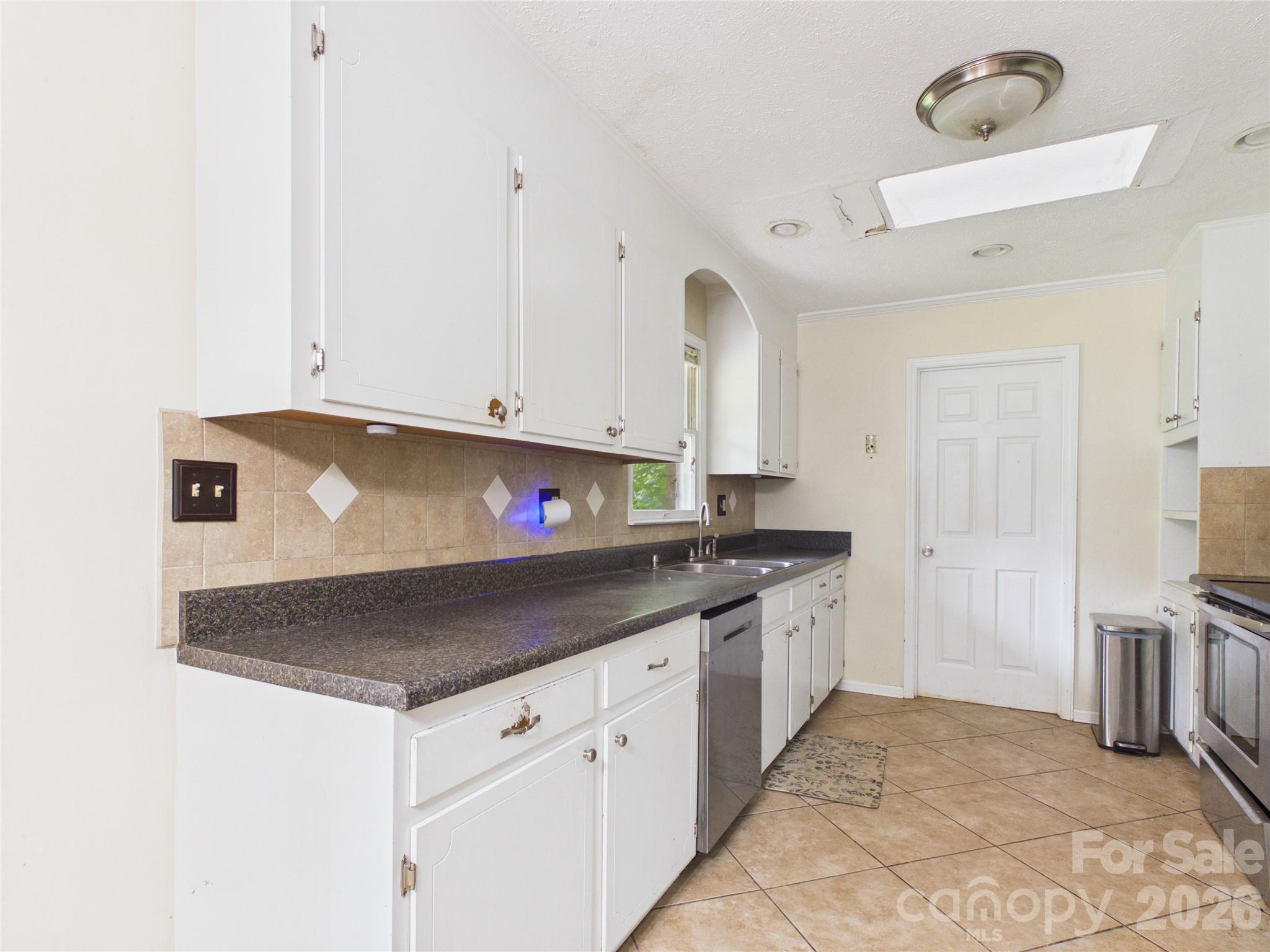 119 Creekside Drive — Morganton
