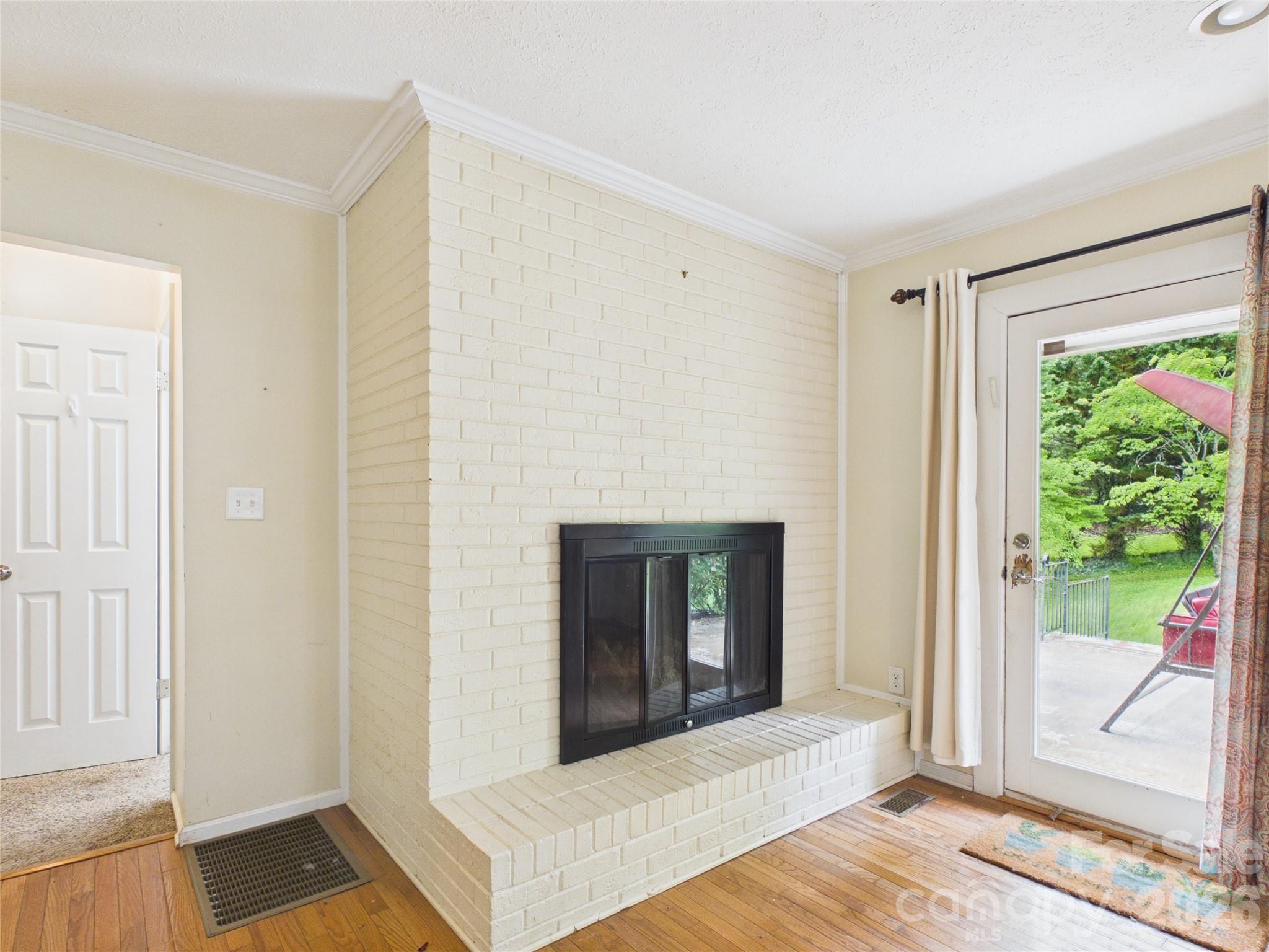 119 Creekside Drive — Morganton