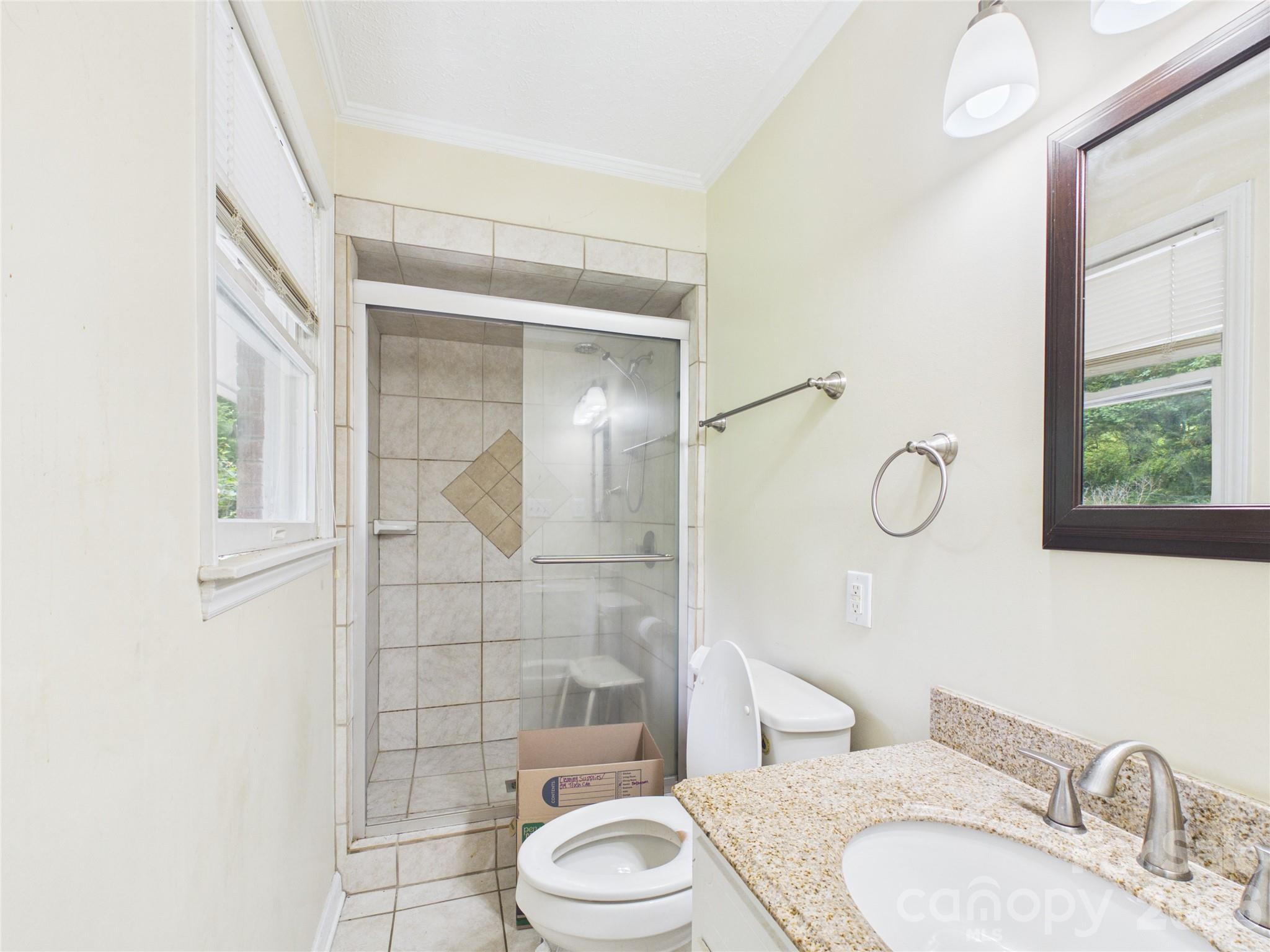 119 Creekside Drive — Morganton