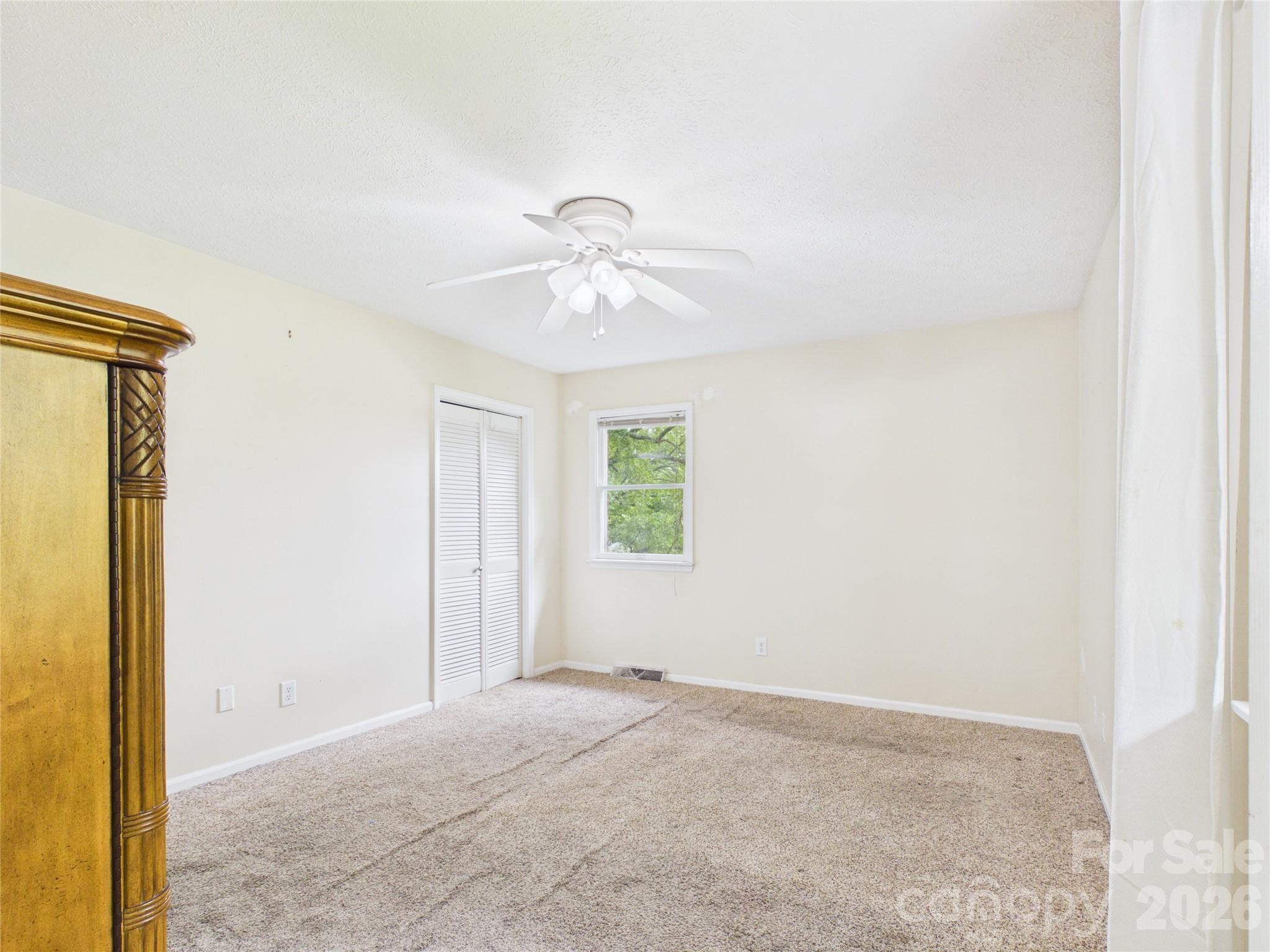 119 Creekside Drive — Morganton