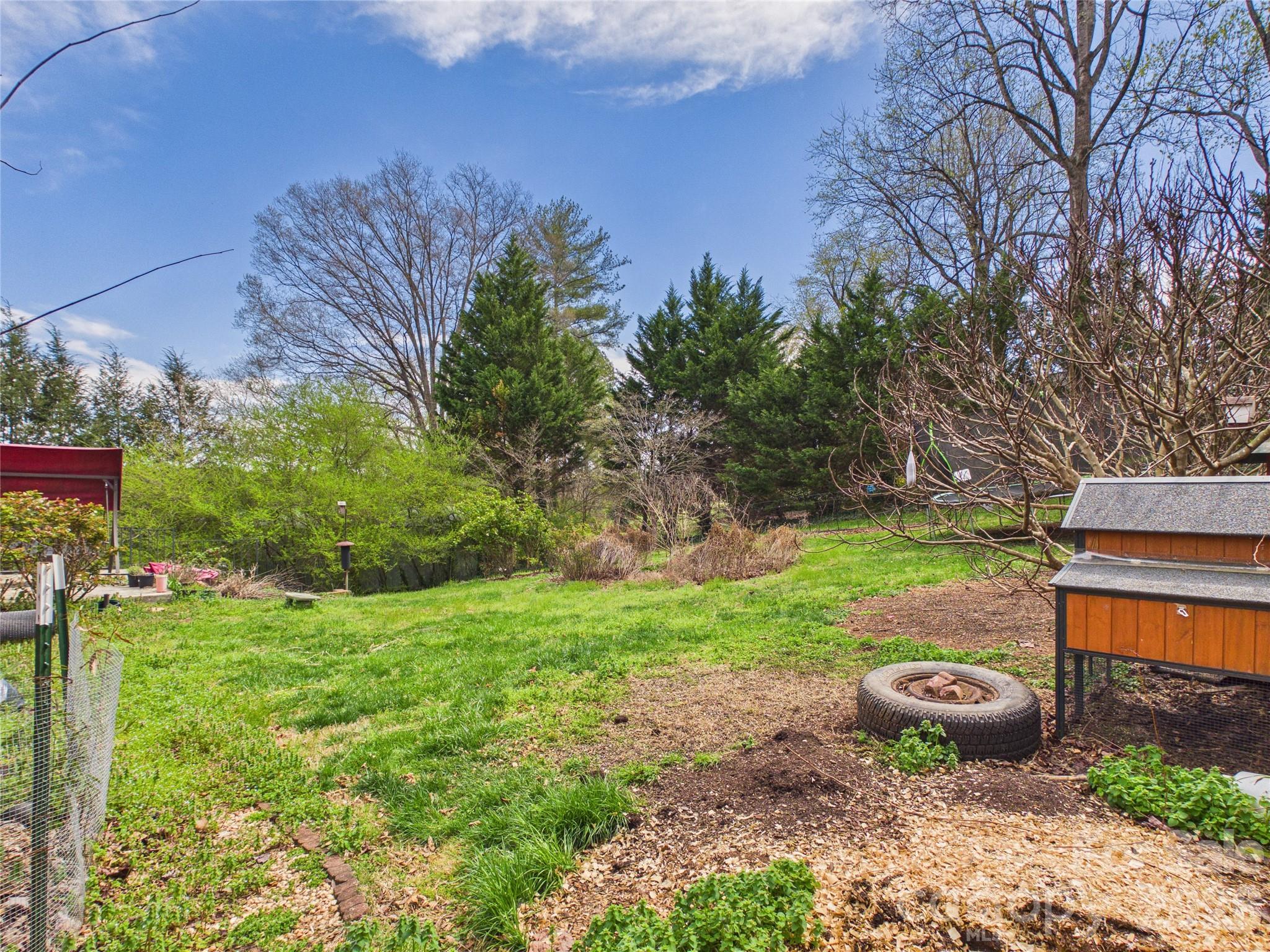 119 Creekside Drive — Morganton