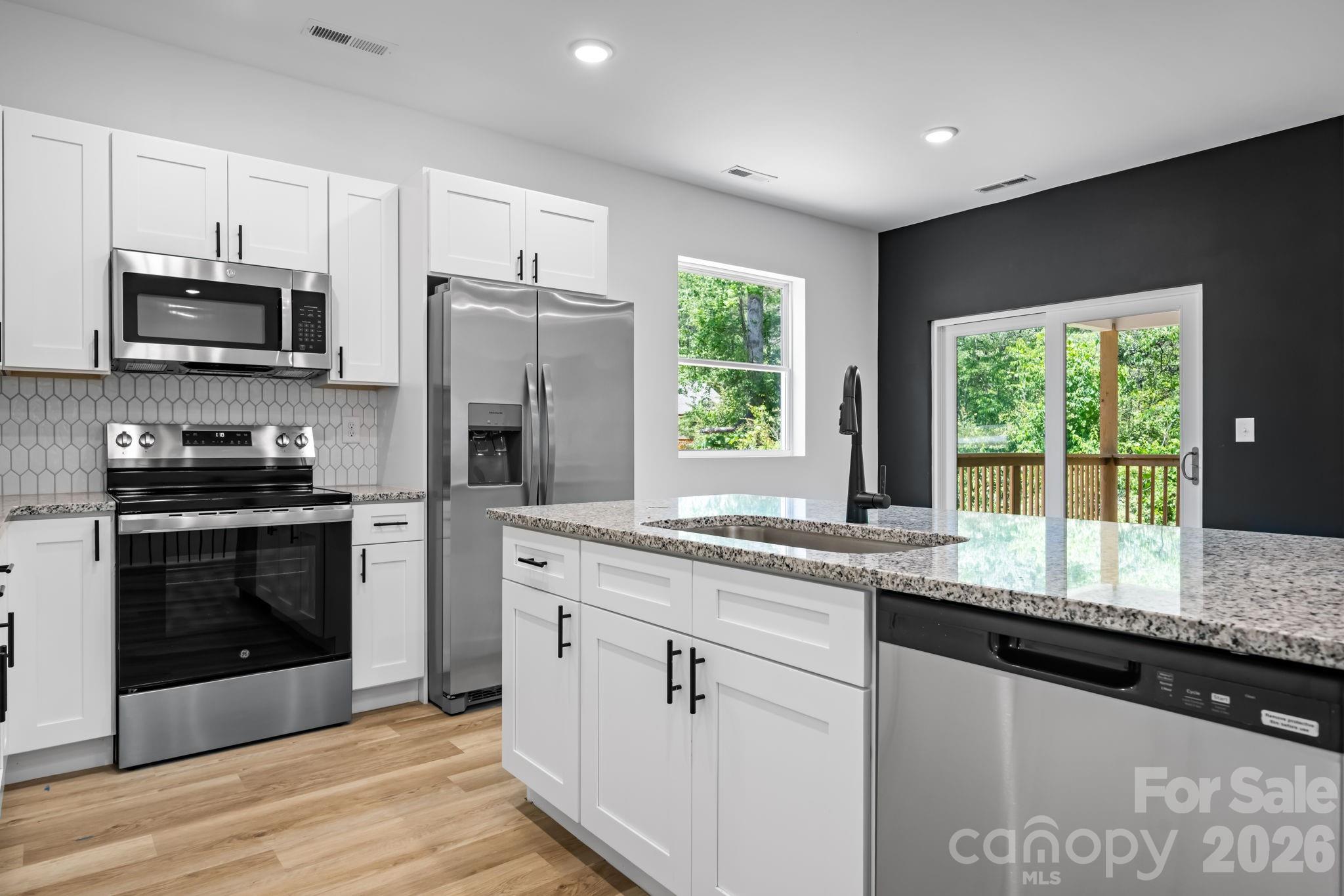 41 Tennyson Drive — Taylorsville