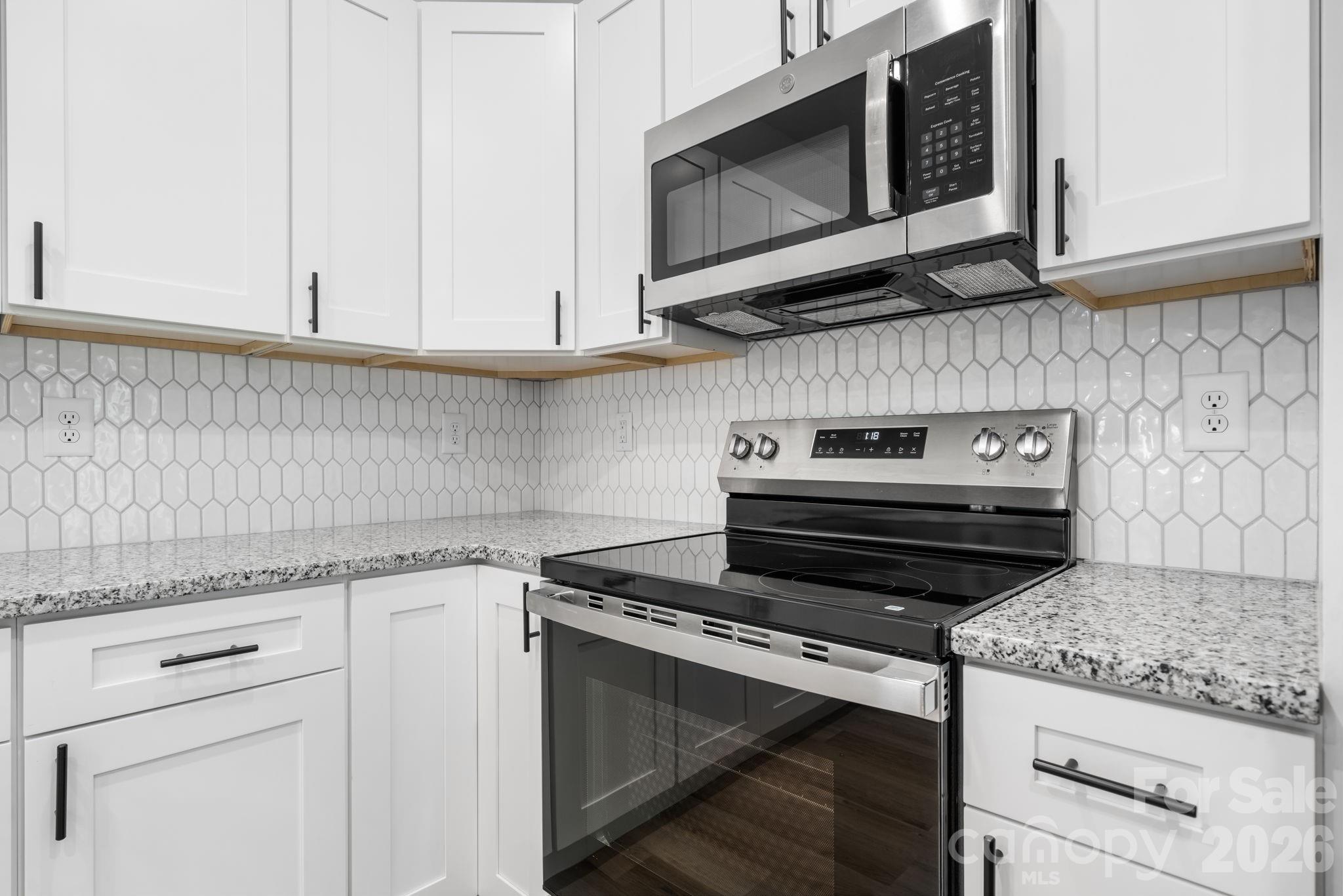 41 Tennyson Drive — Taylorsville