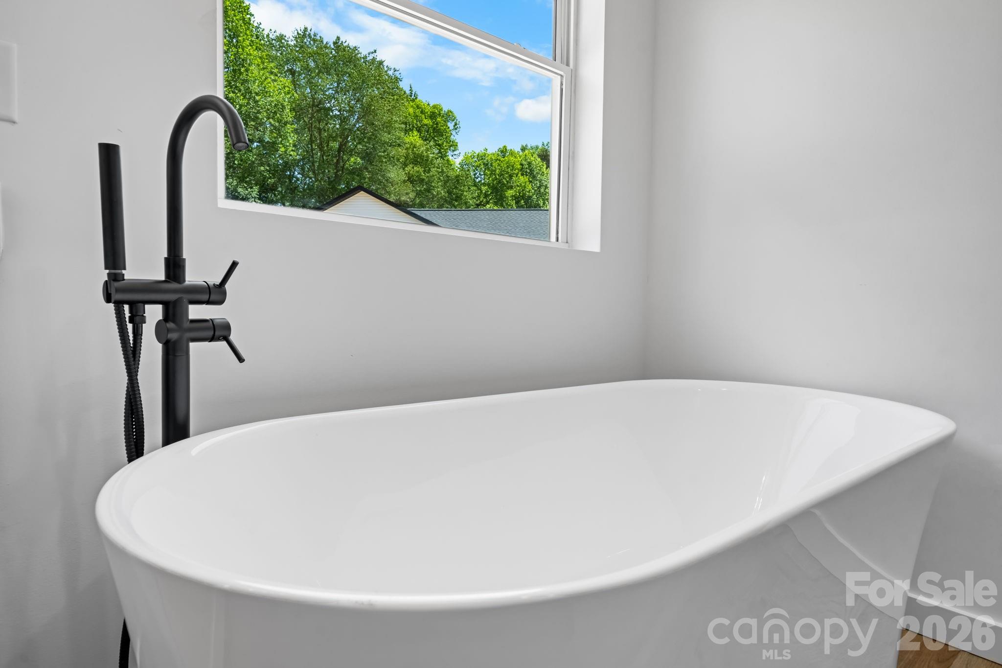 41 Tennyson Drive — Taylorsville