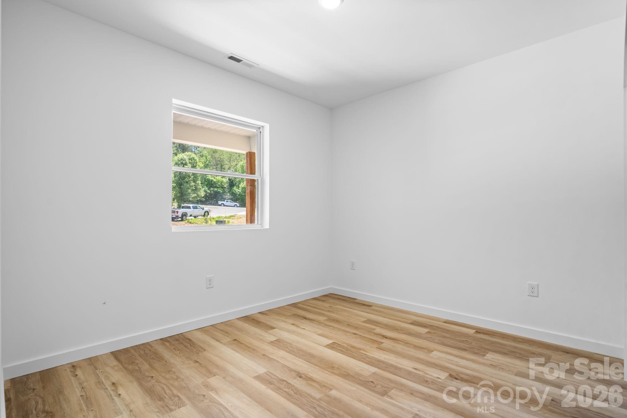 41 Tennyson Drive — Taylorsville